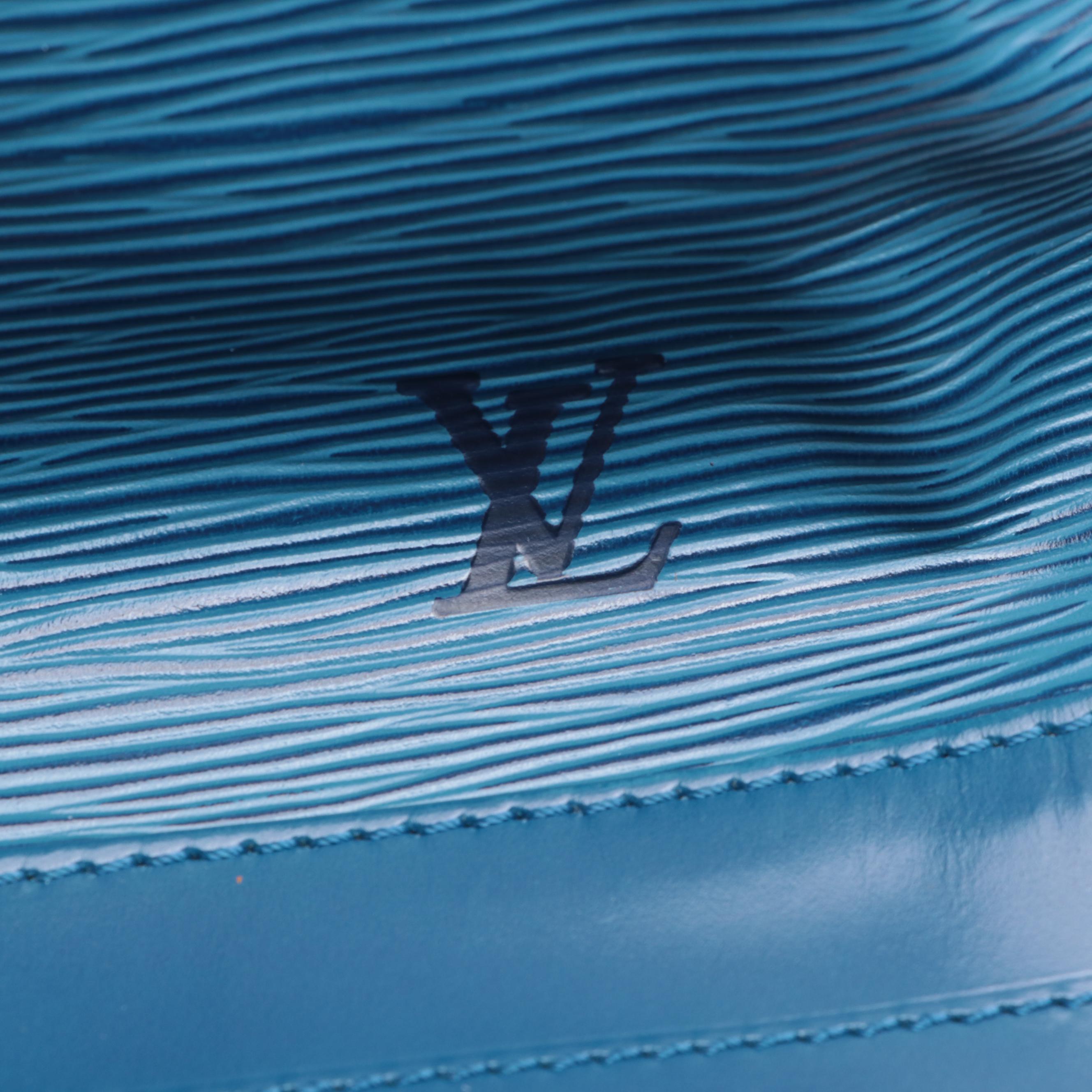 Louis Vuitton Noé Bucket Bag in Toledo Blue Epi Leather