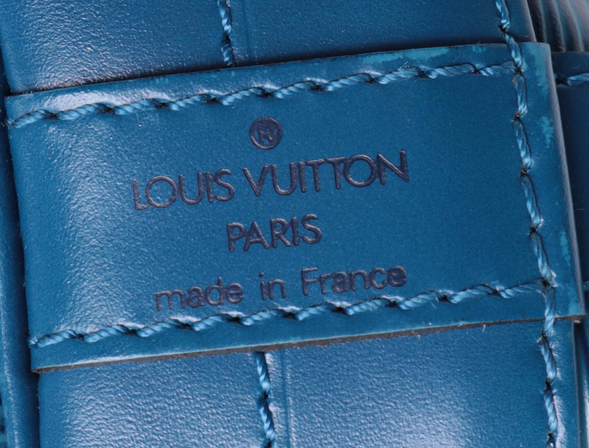 Louis Vuitton Noé Bucket Bag in Toledo Blue Epi Leather
