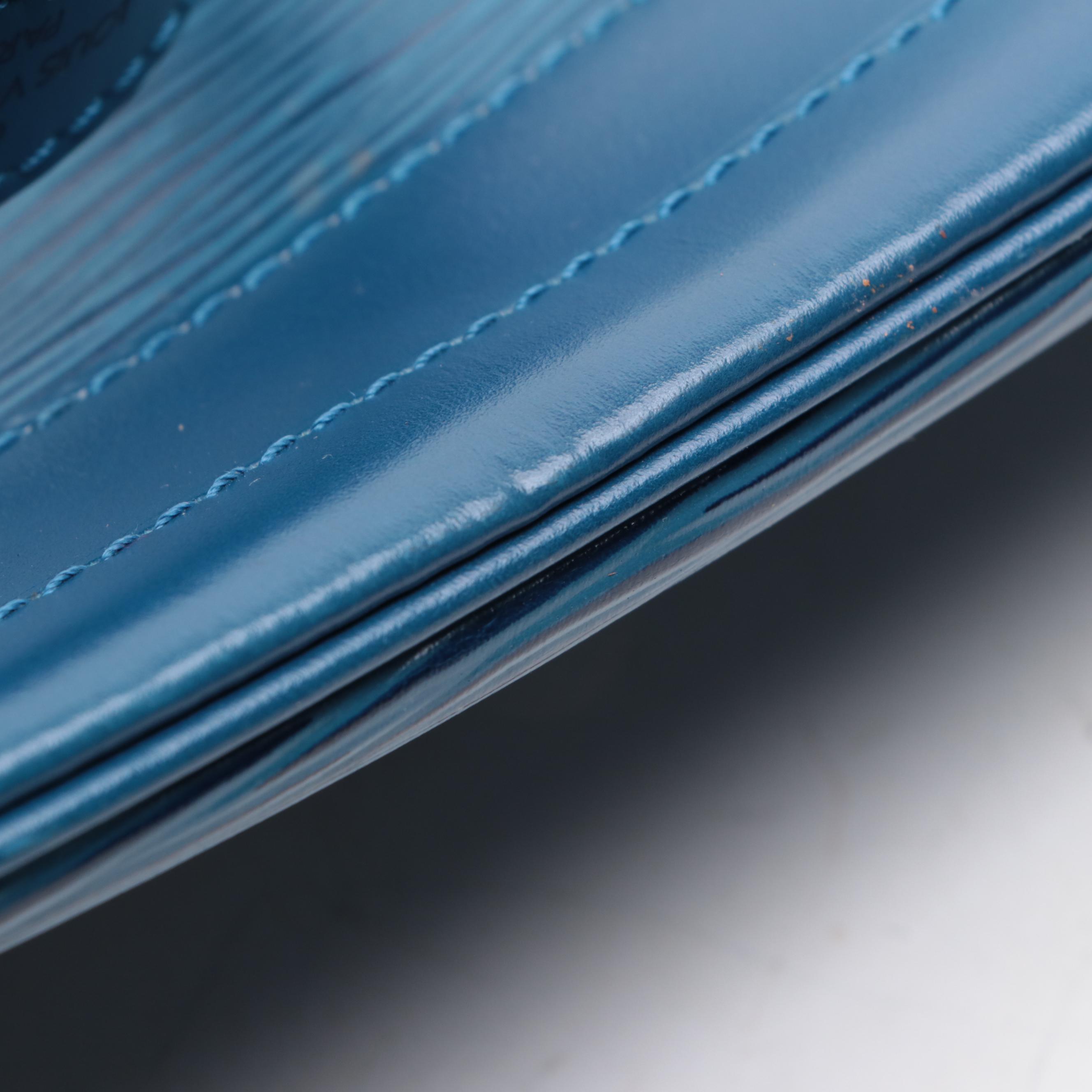 Louis Vuitton Noé Bucket Bag in Toledo Blue Epi Leather