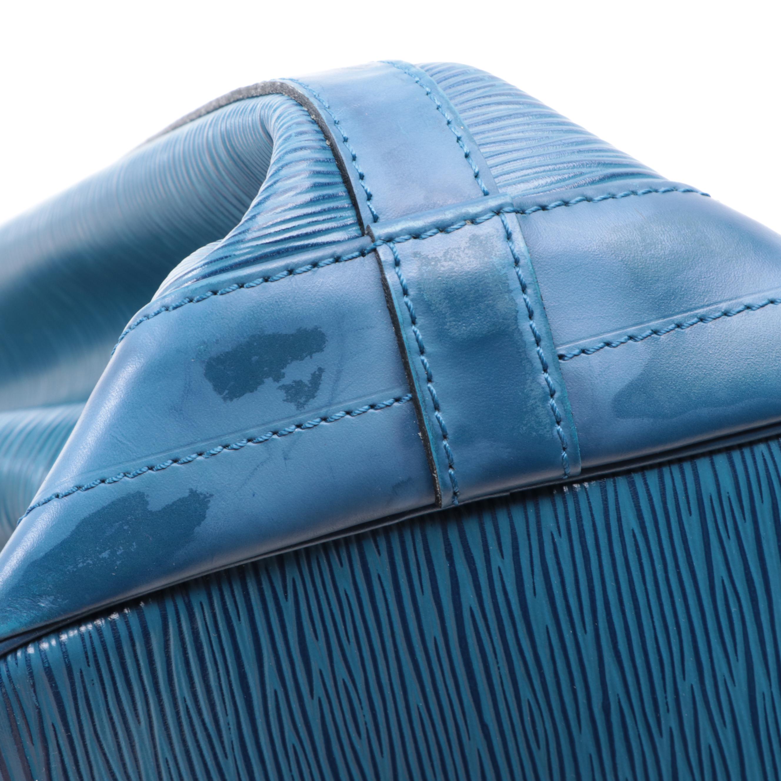 Louis Vuitton Noé Bucket Bag in Toledo Blue Epi Leather