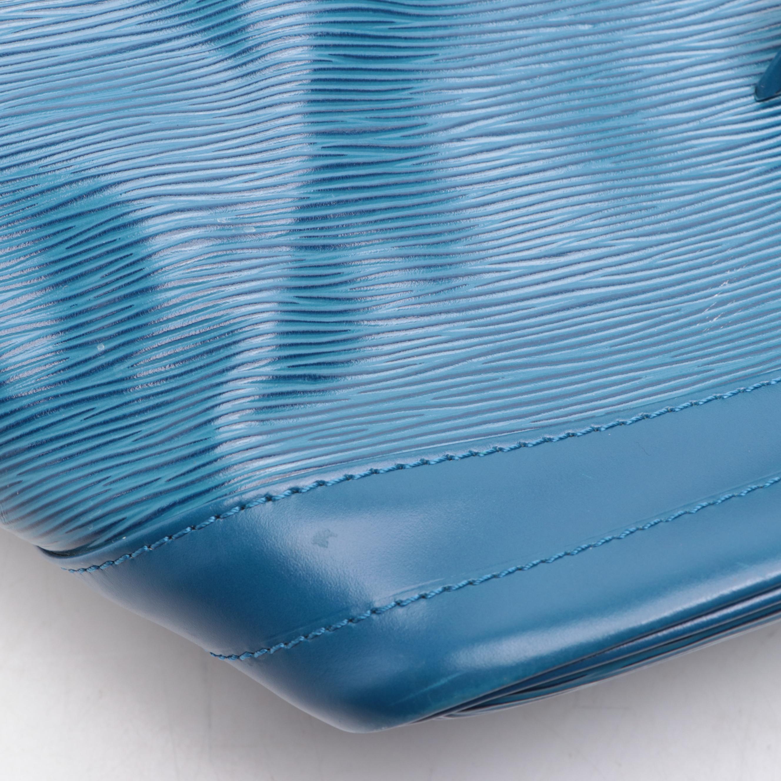 Louis Vuitton Noé Bucket Bag in Toledo Blue Epi Leather