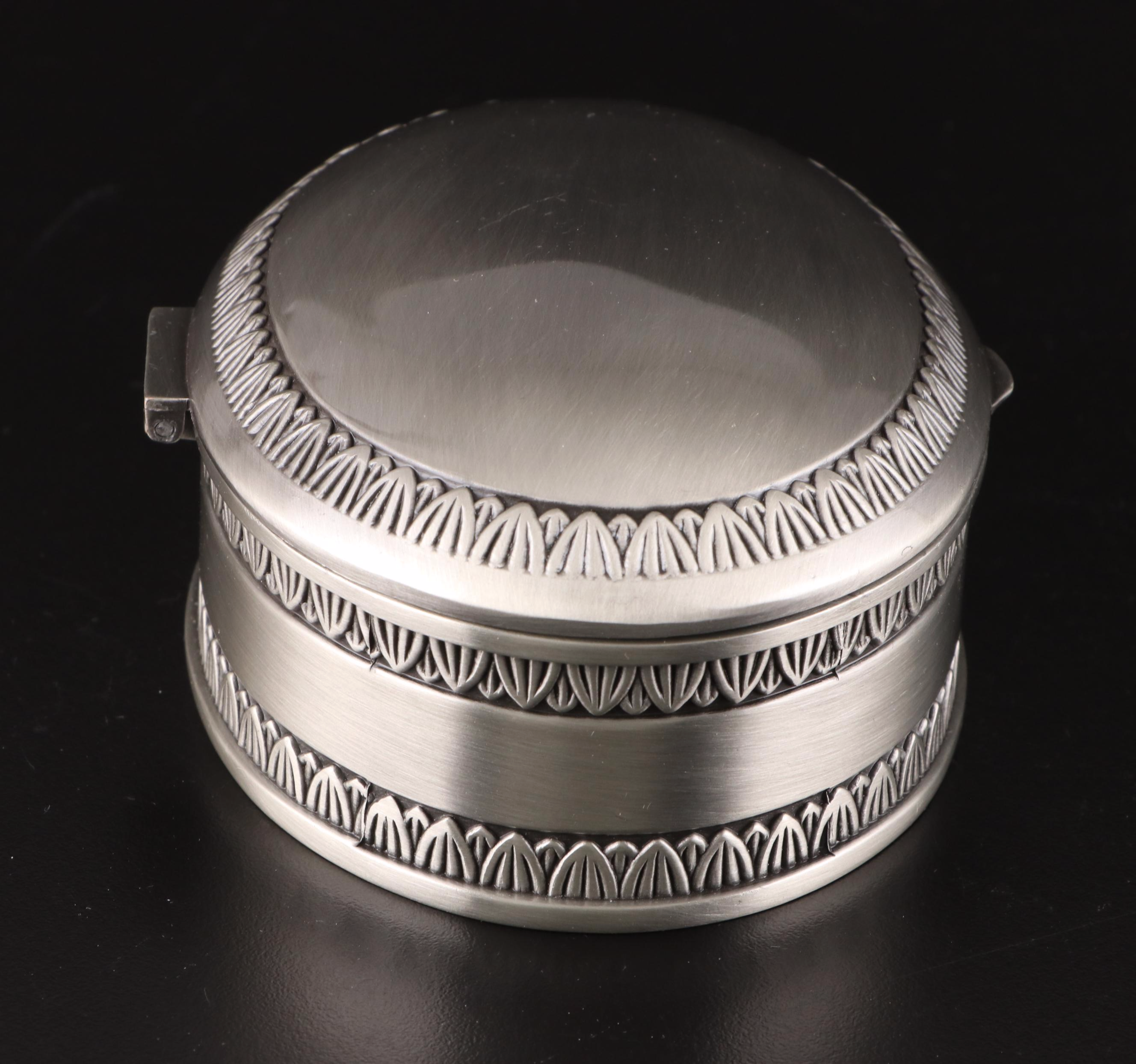 Oval Trinket Boxes with Neoclassical Border Accents