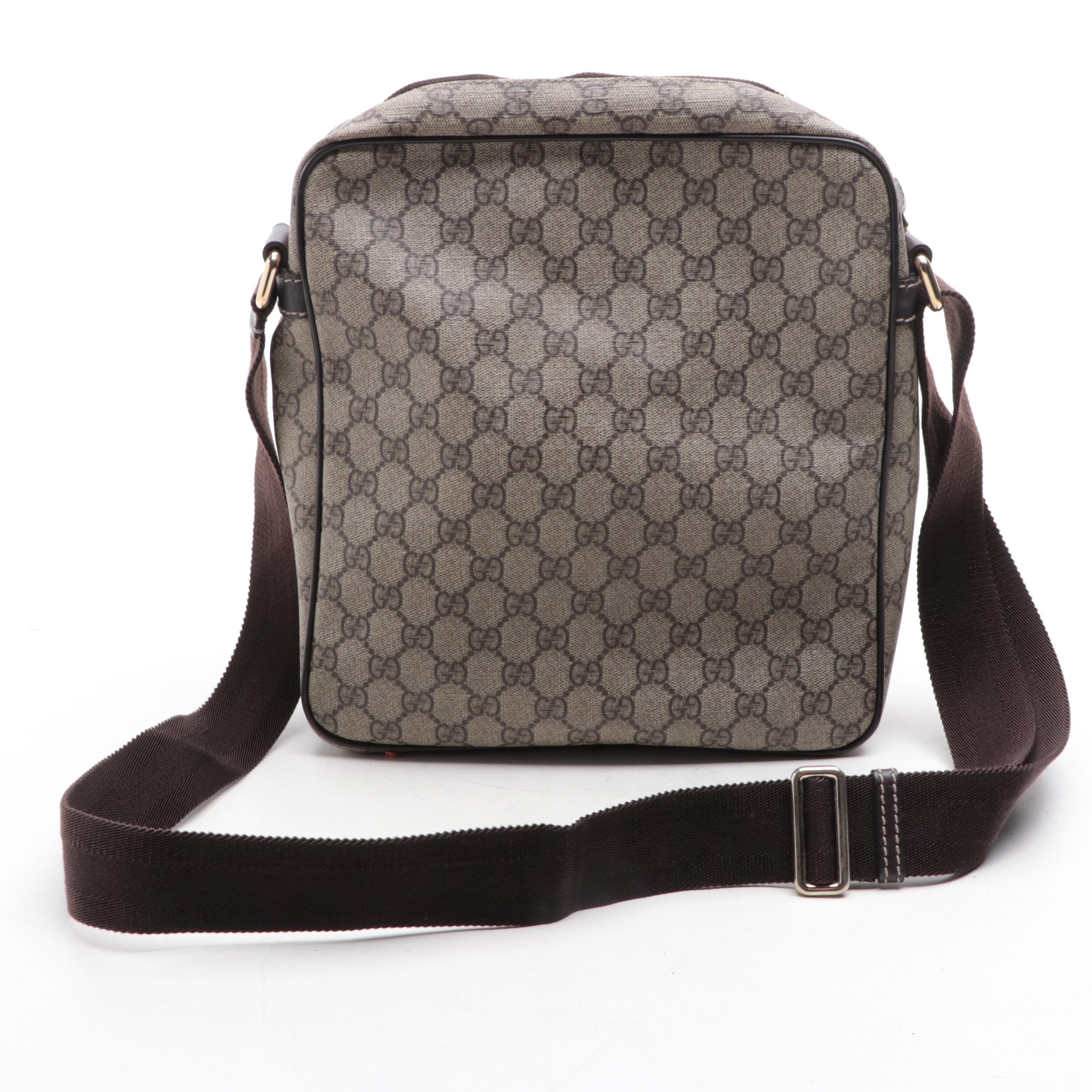 Gucci Zip Front Shoulder Bag in GG Supreme Canvas