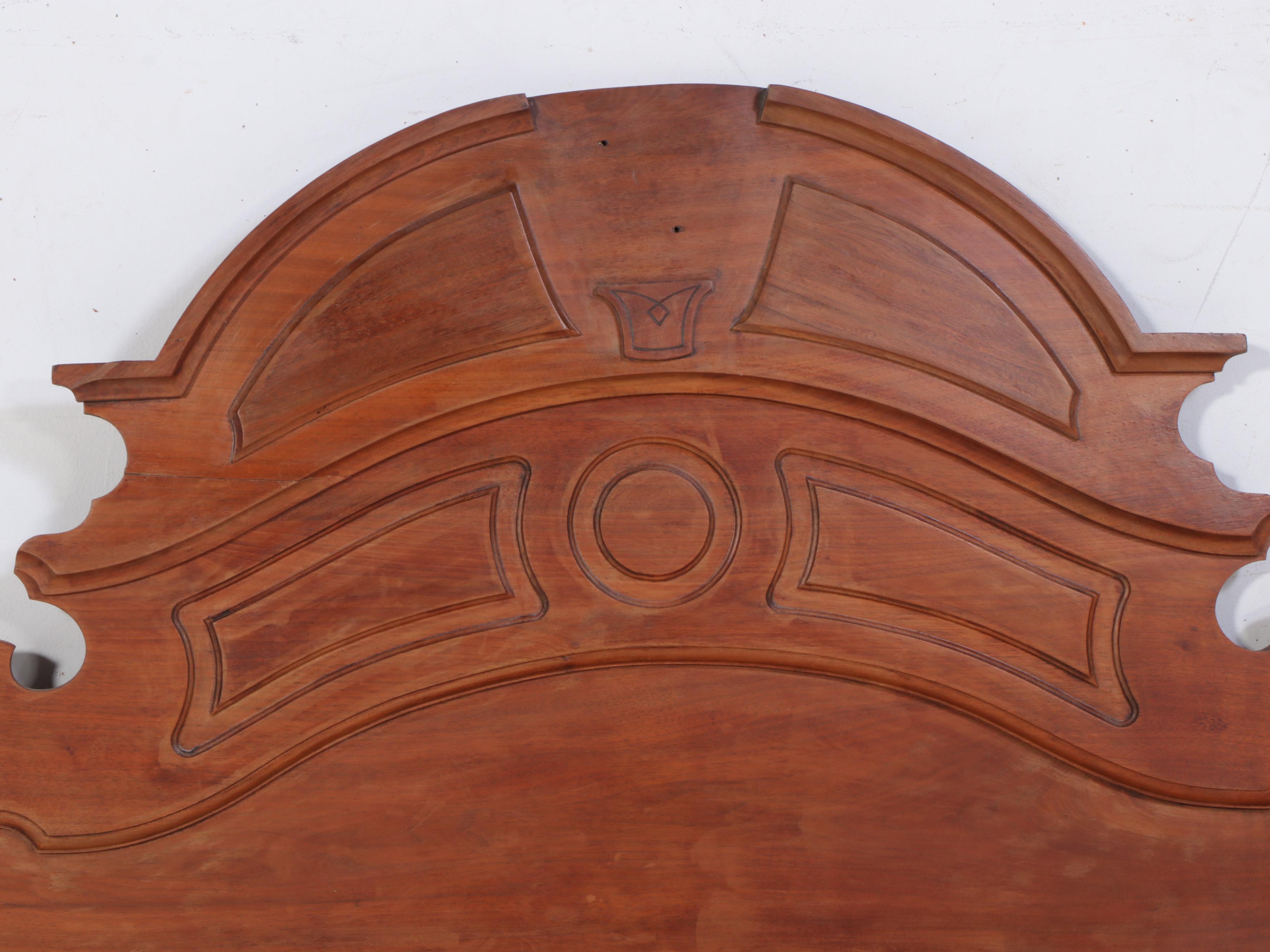 Victorian Walnut Full Size Bed Frame, Late 19th Century