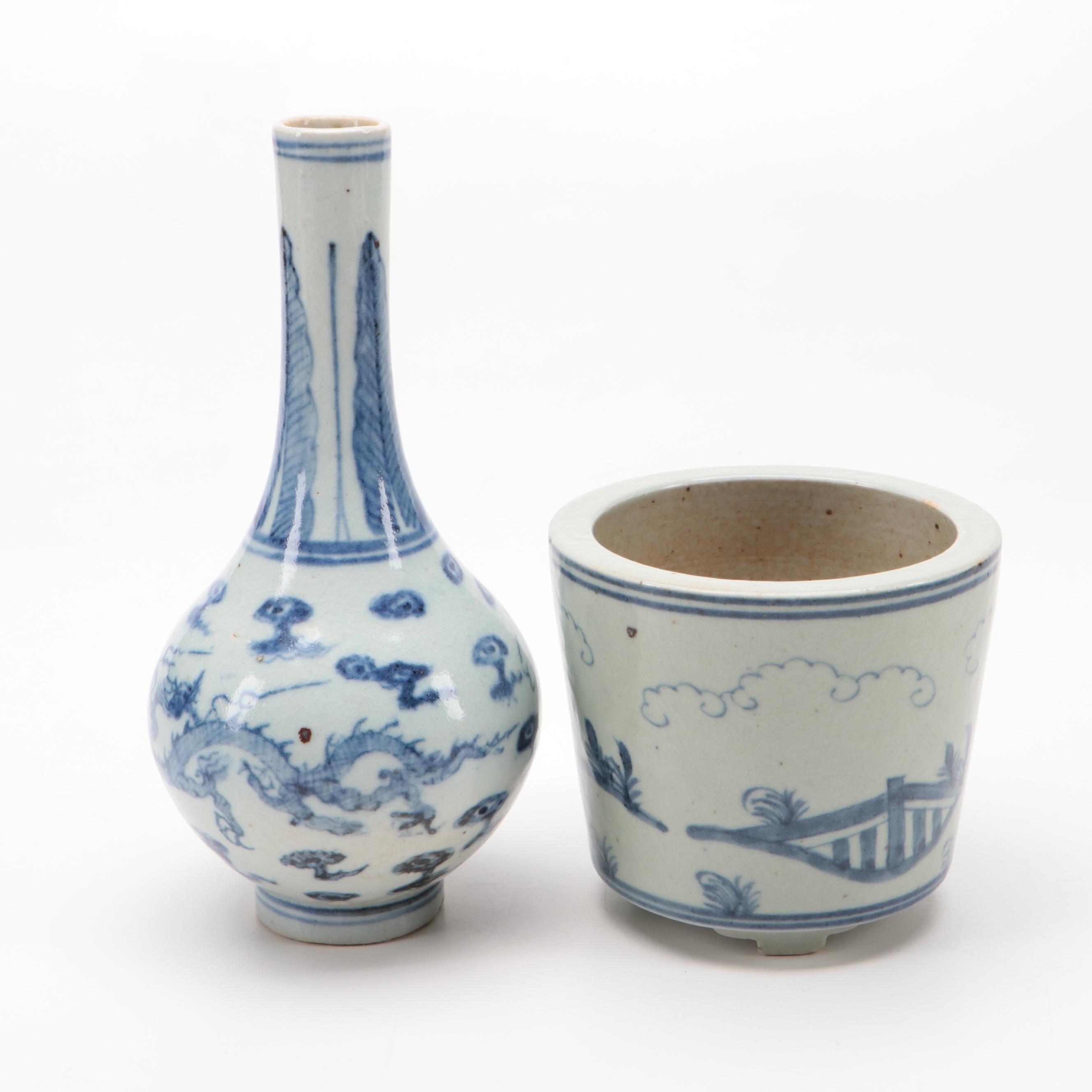 Chinese Blue and White Porcelain Footed Pot and Bottleneck Vase