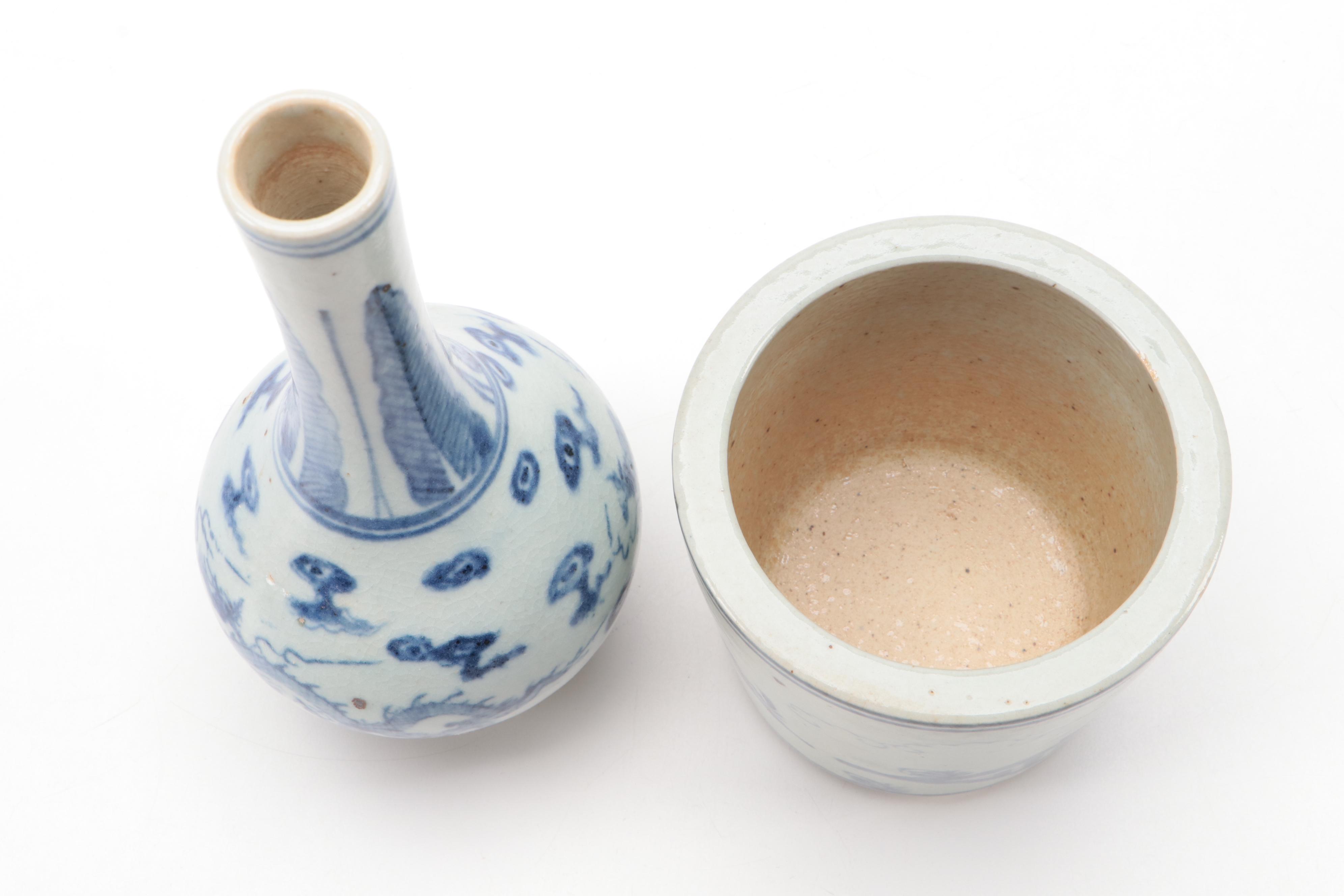 Chinese Blue and White Porcelain Footed Pot and Bottleneck Vase