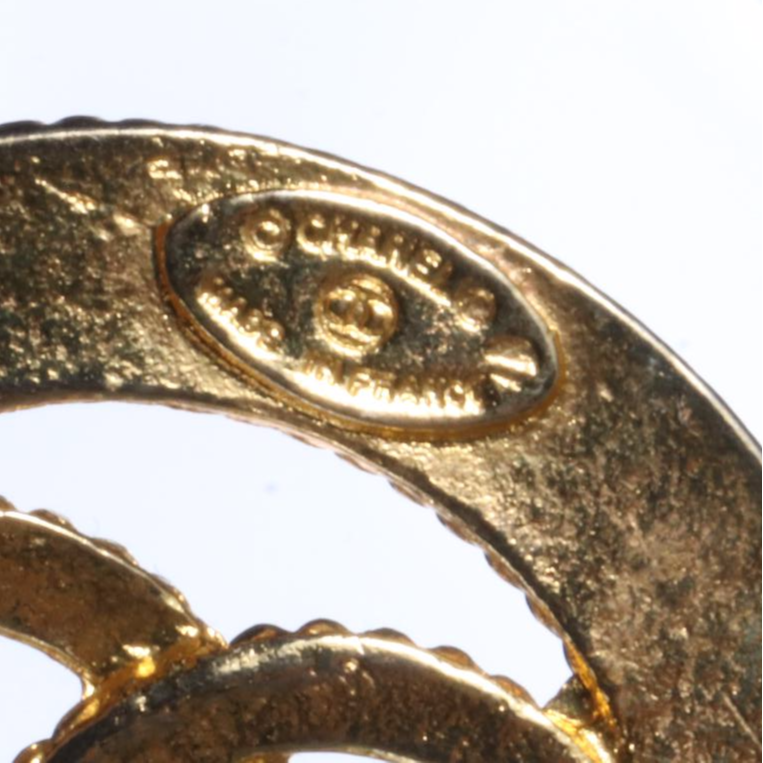 Chanel CC Gold Tone Chain and Imitation Pearl Belt