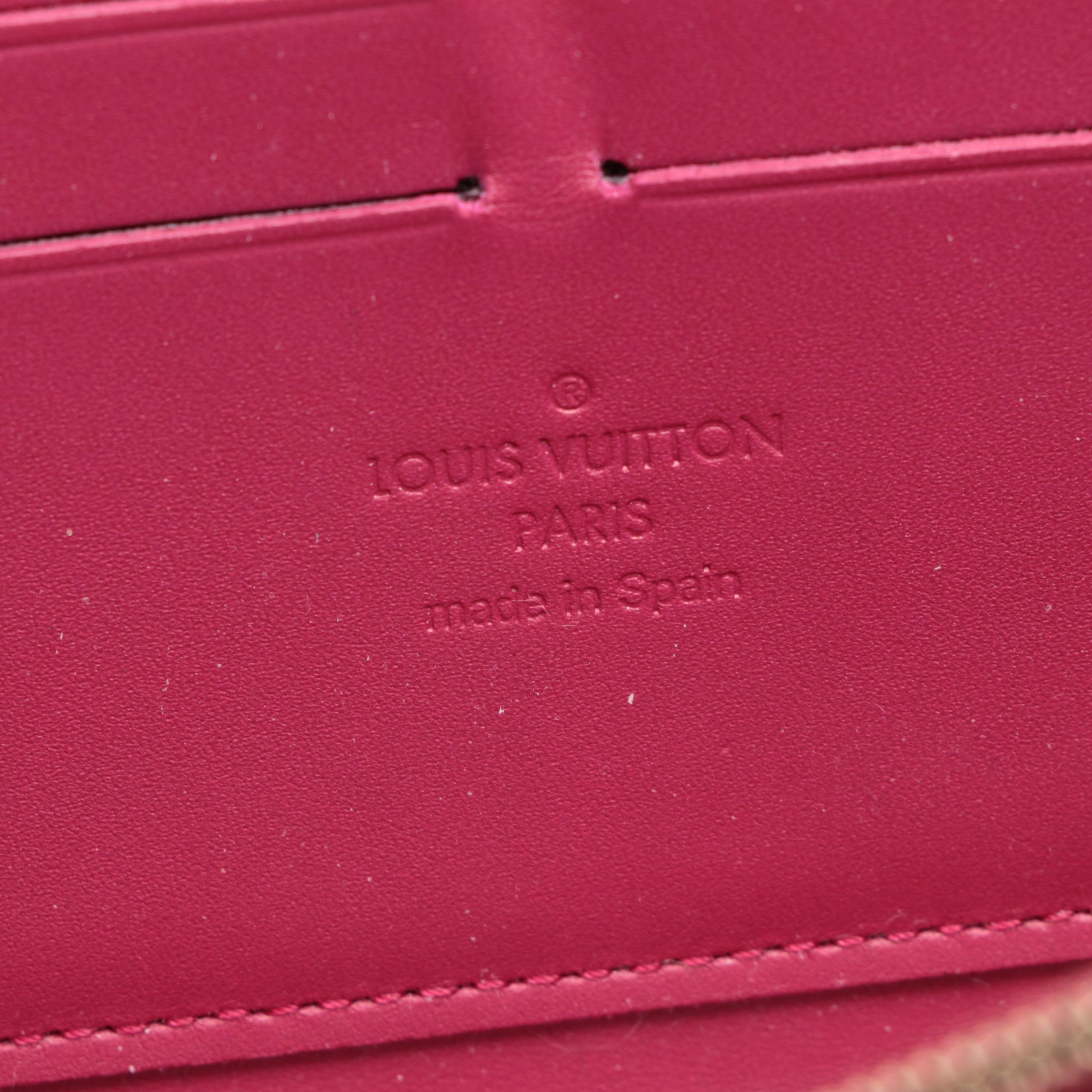 Louis Vuitton Zippy Wallet in Indian Rose Monogram Vernis