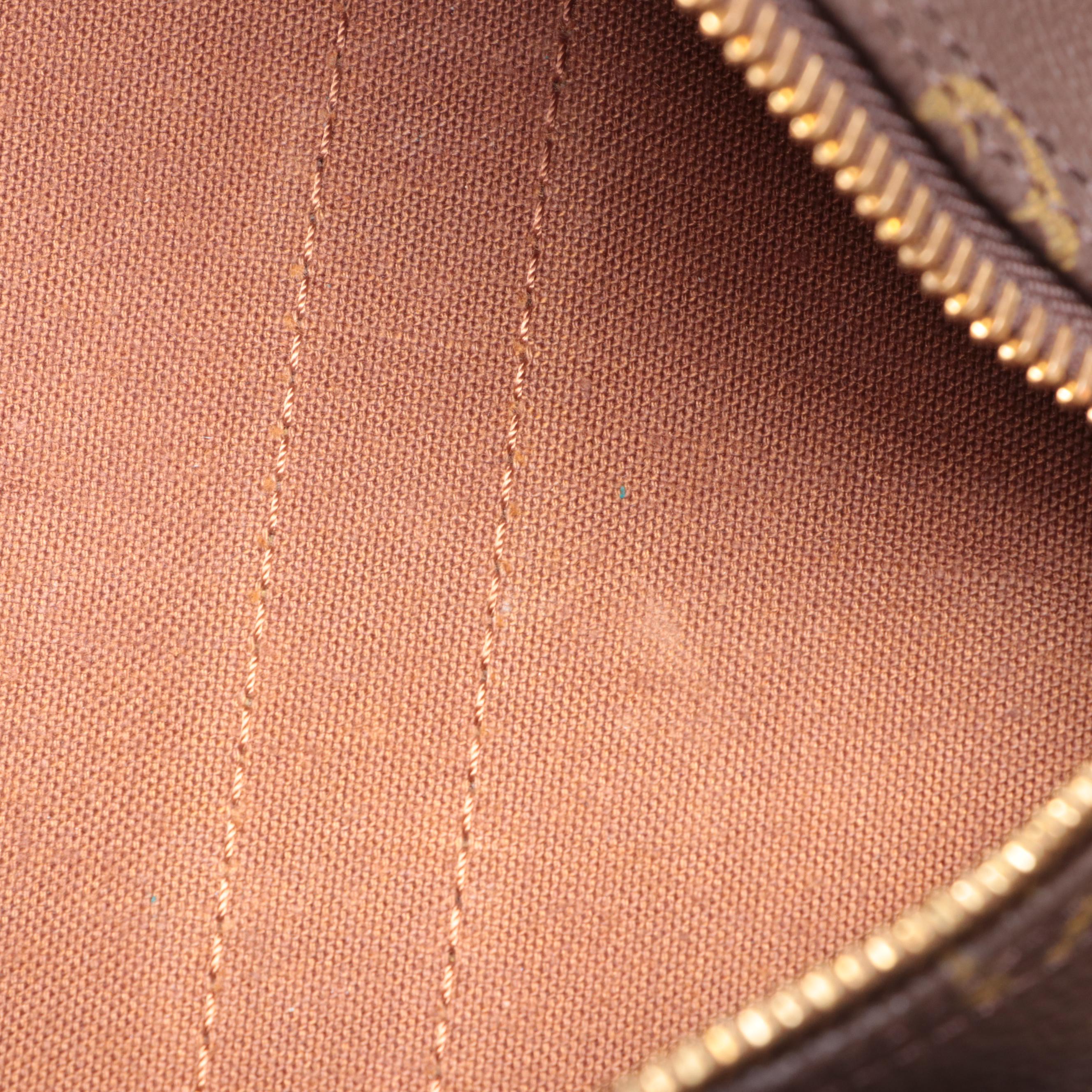 Louis Vuitton Keepall 55 in Monogram Canvas and Vachetta Leather