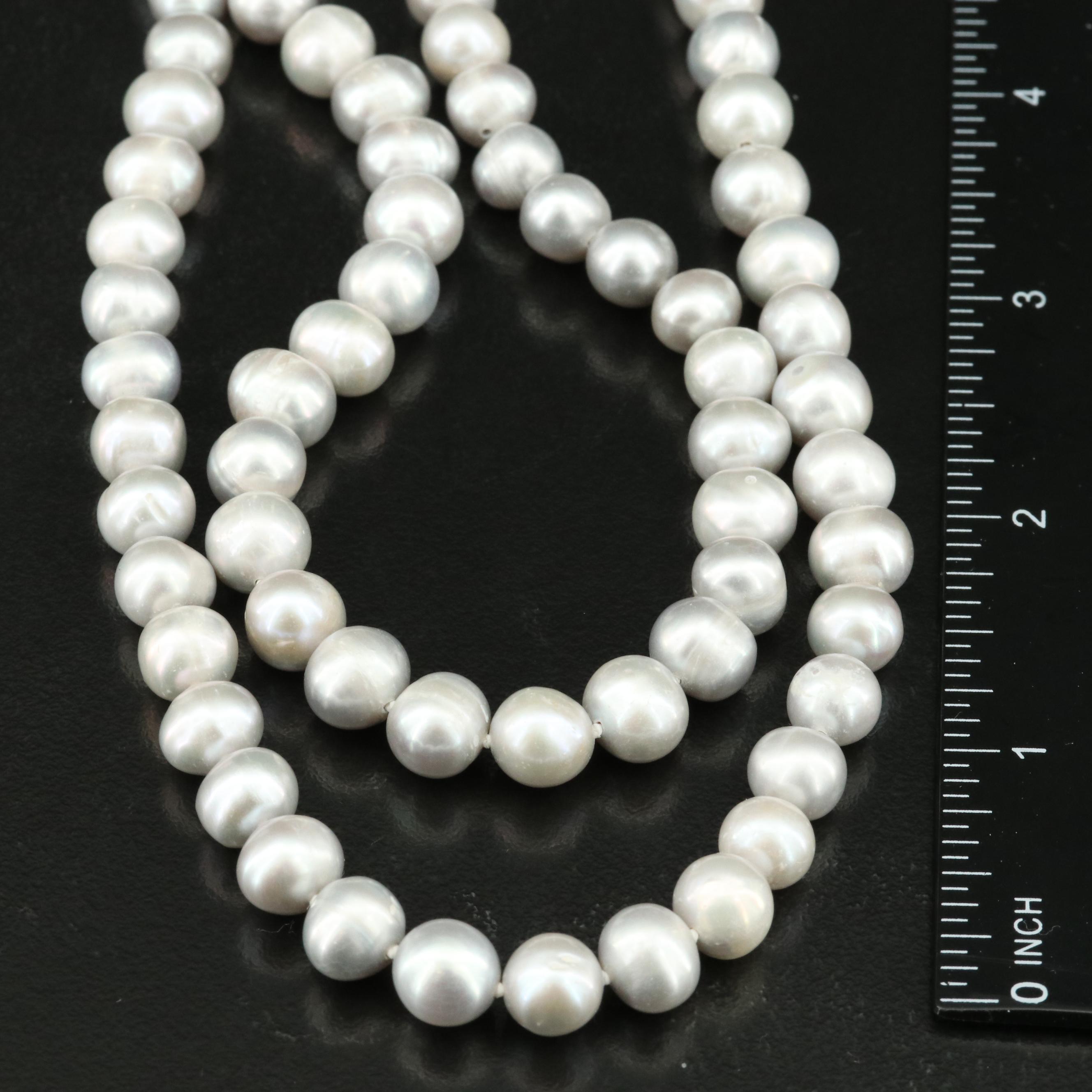 Rope Length Pearl Necklace