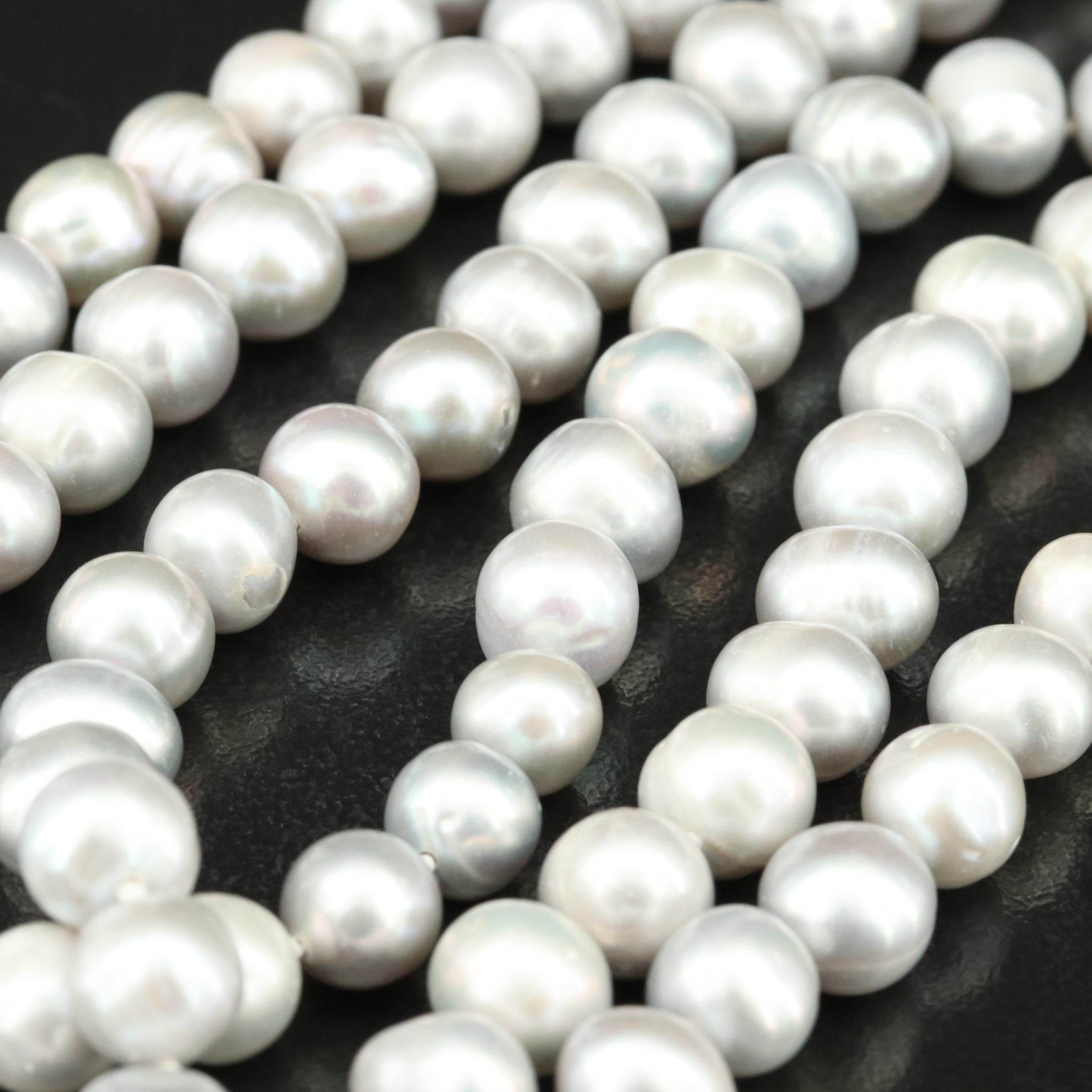 Rope Length Pearl Necklace