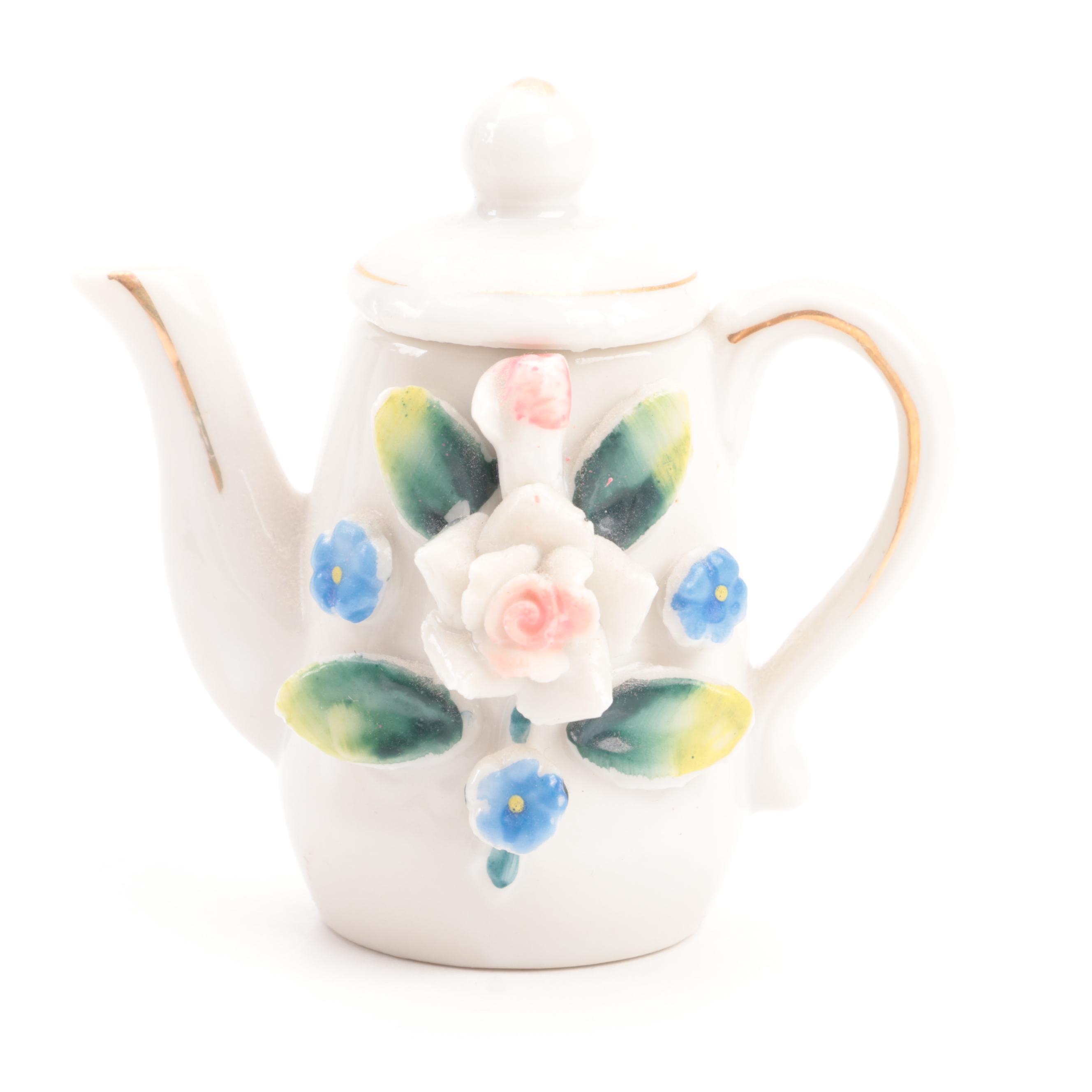 Goebel "Taking a Walk" Porcelain Figurine with More Ceramic Table Accessories