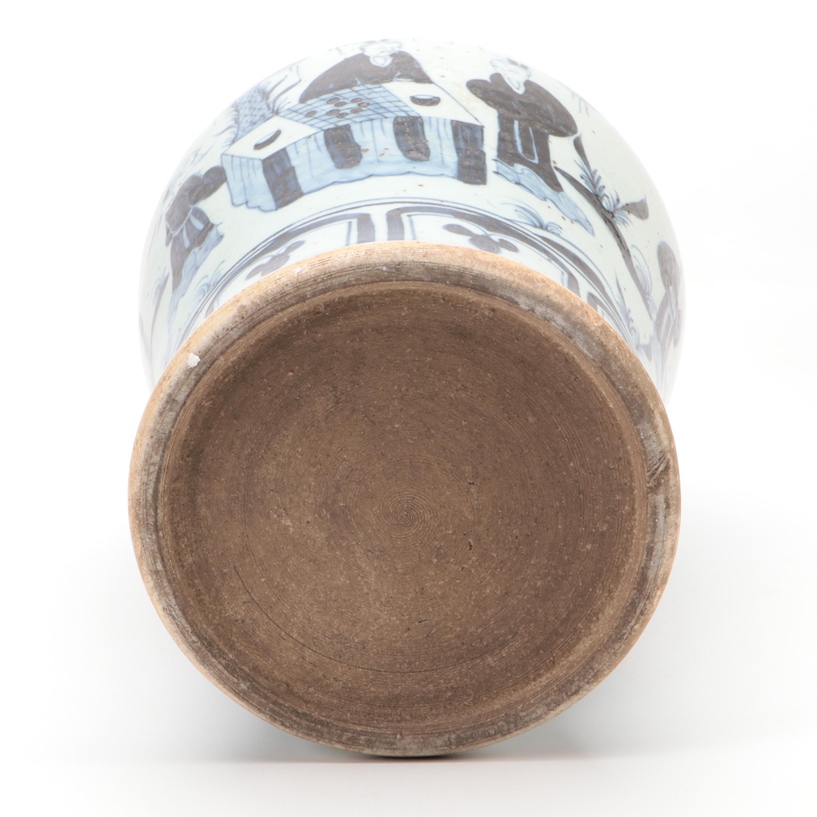 Chinese Blue and White Hand-Painted Garden Scene Porcelain Ginger Jar