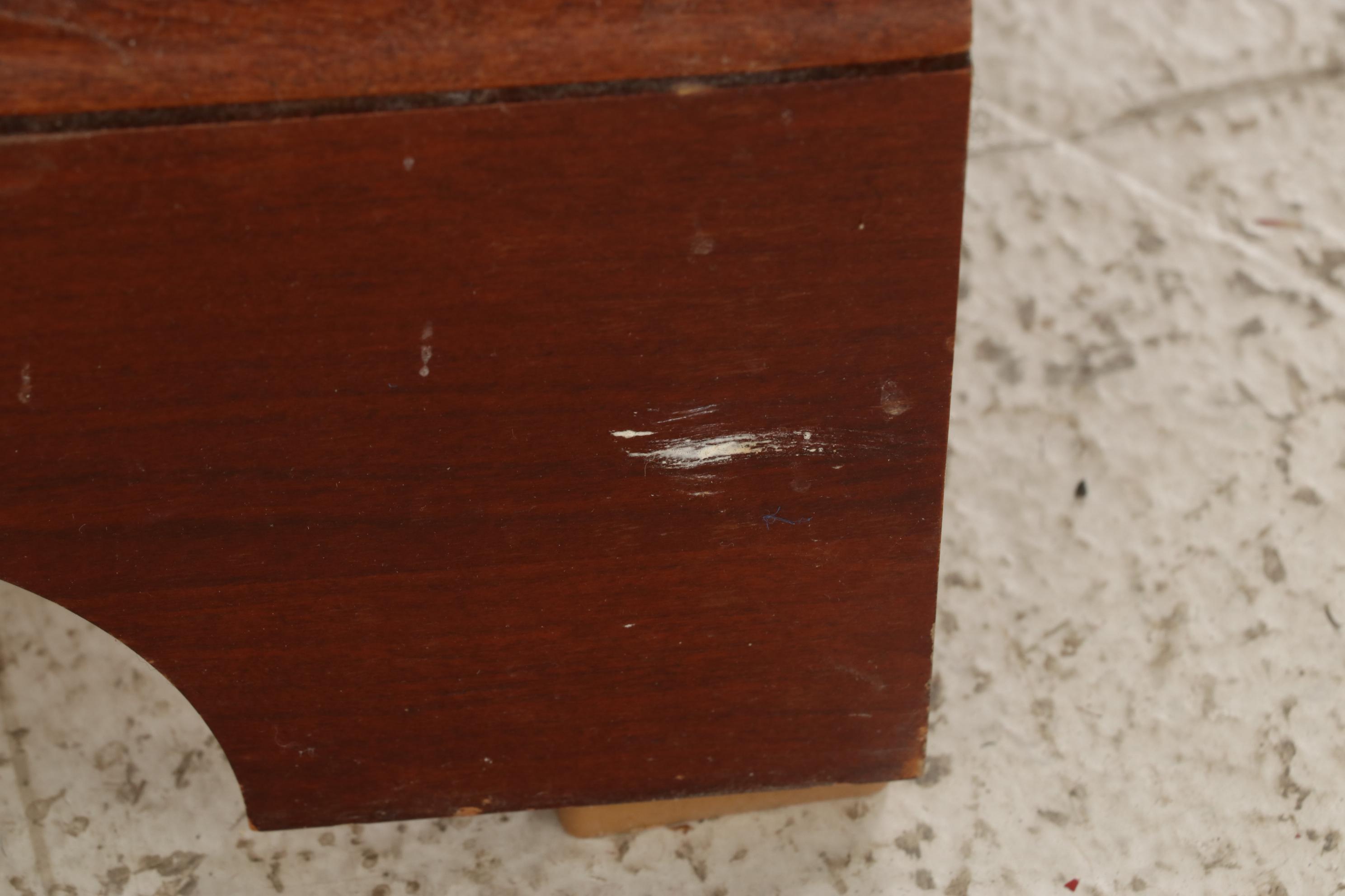 Lane Aromatite Cherrywood Cedar Trunk