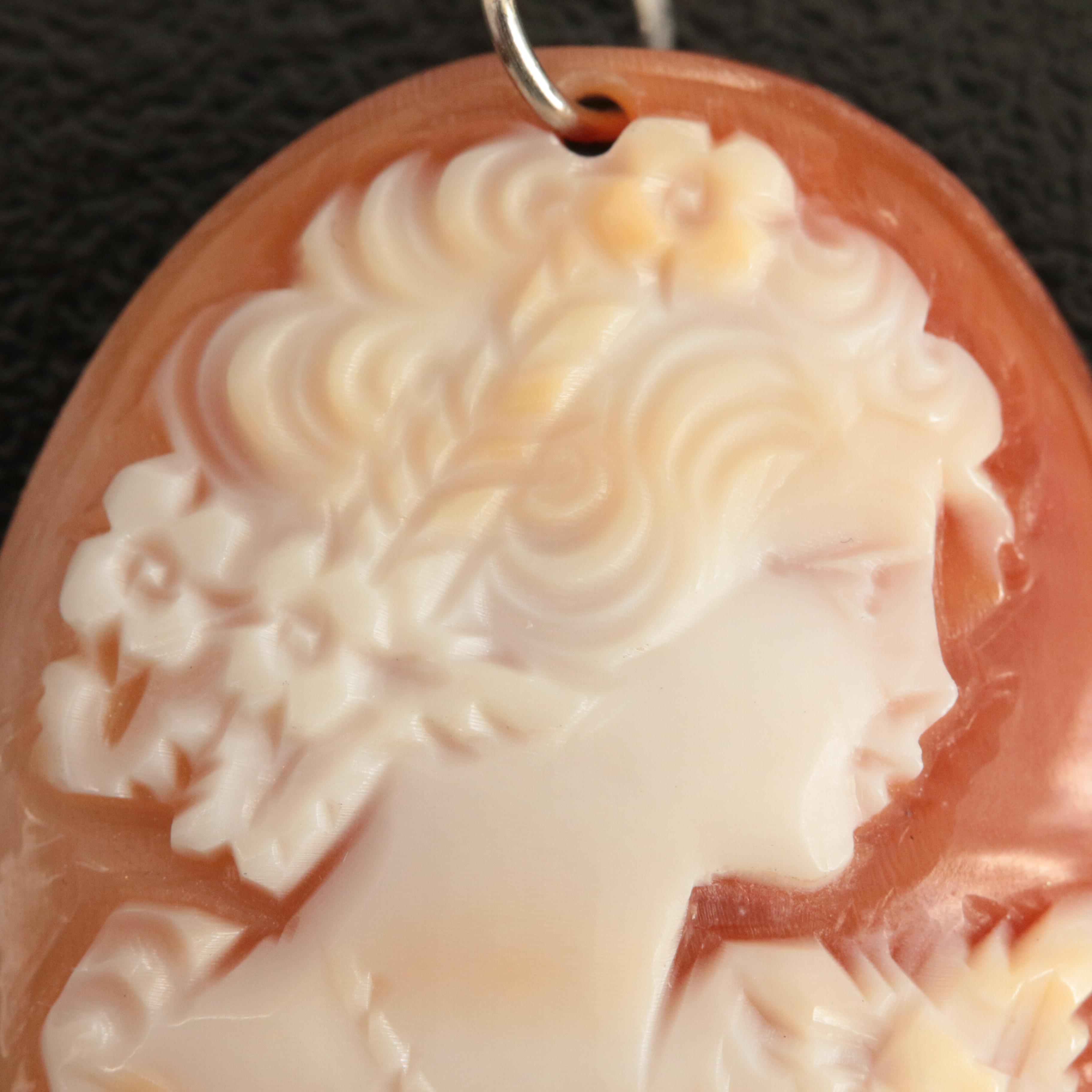 Shell Cameo Pendant with Platinum Bail