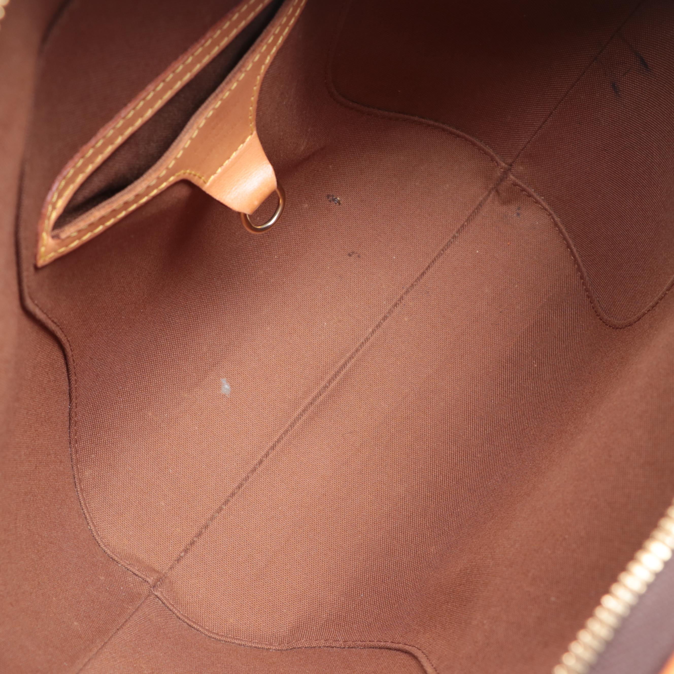 Louis Vuitton Ellipse MM Handbag in Monogram Canvas