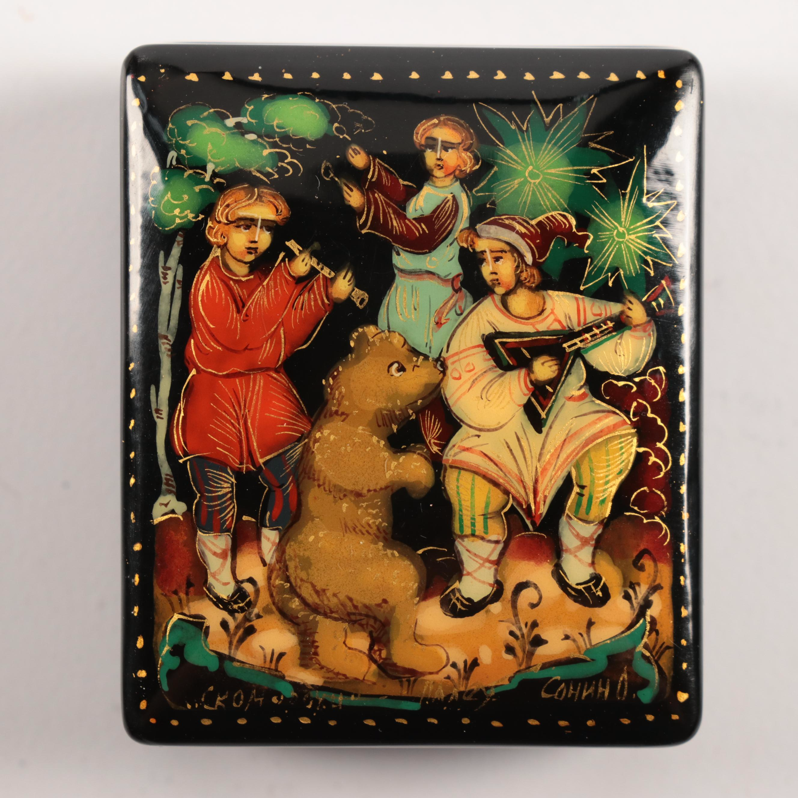 Russian Hand-Painted Lacquerware Trinket Boxes With Pamphlet