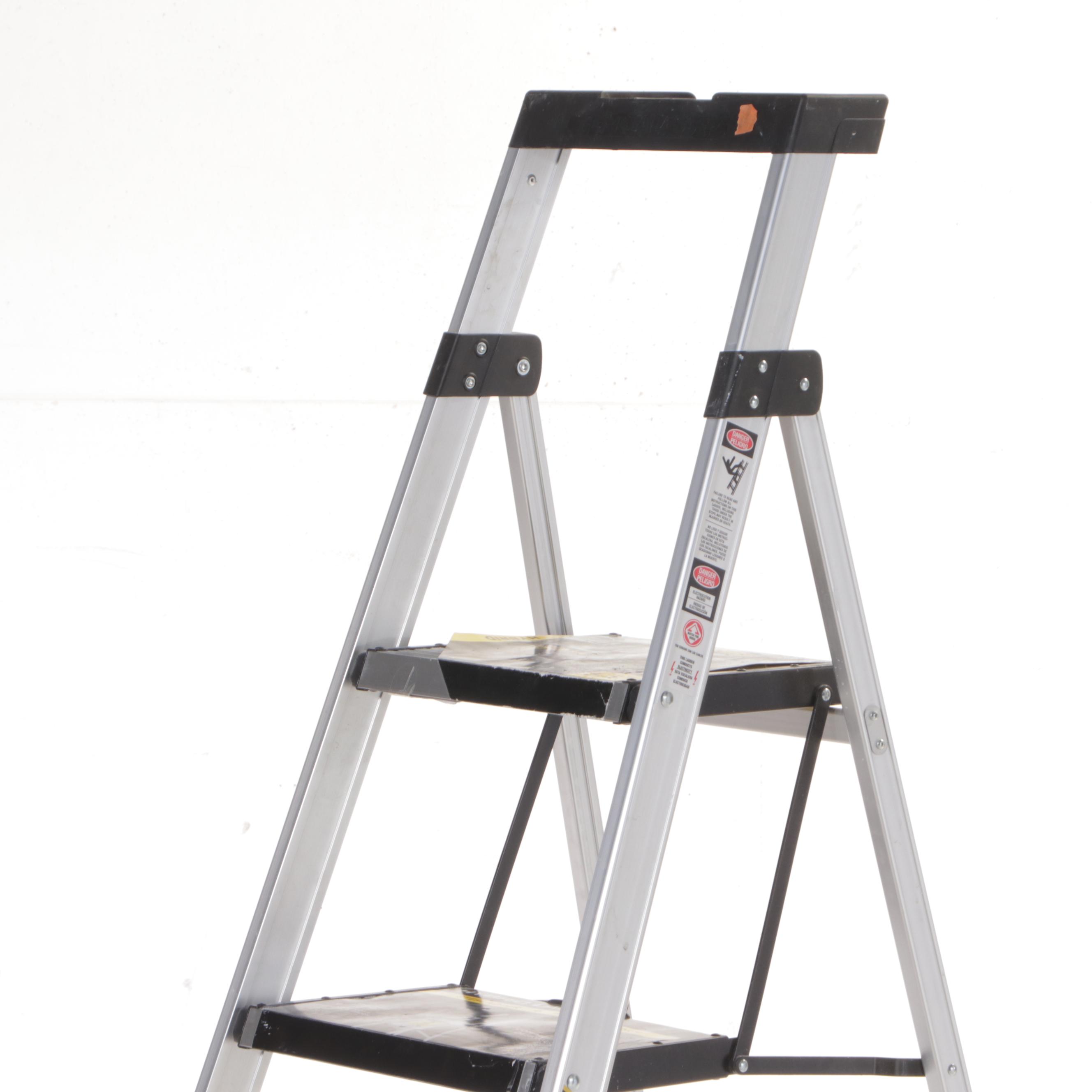 Gorilla Ladders 5'5 Aluminum Hybrid Step Ladder