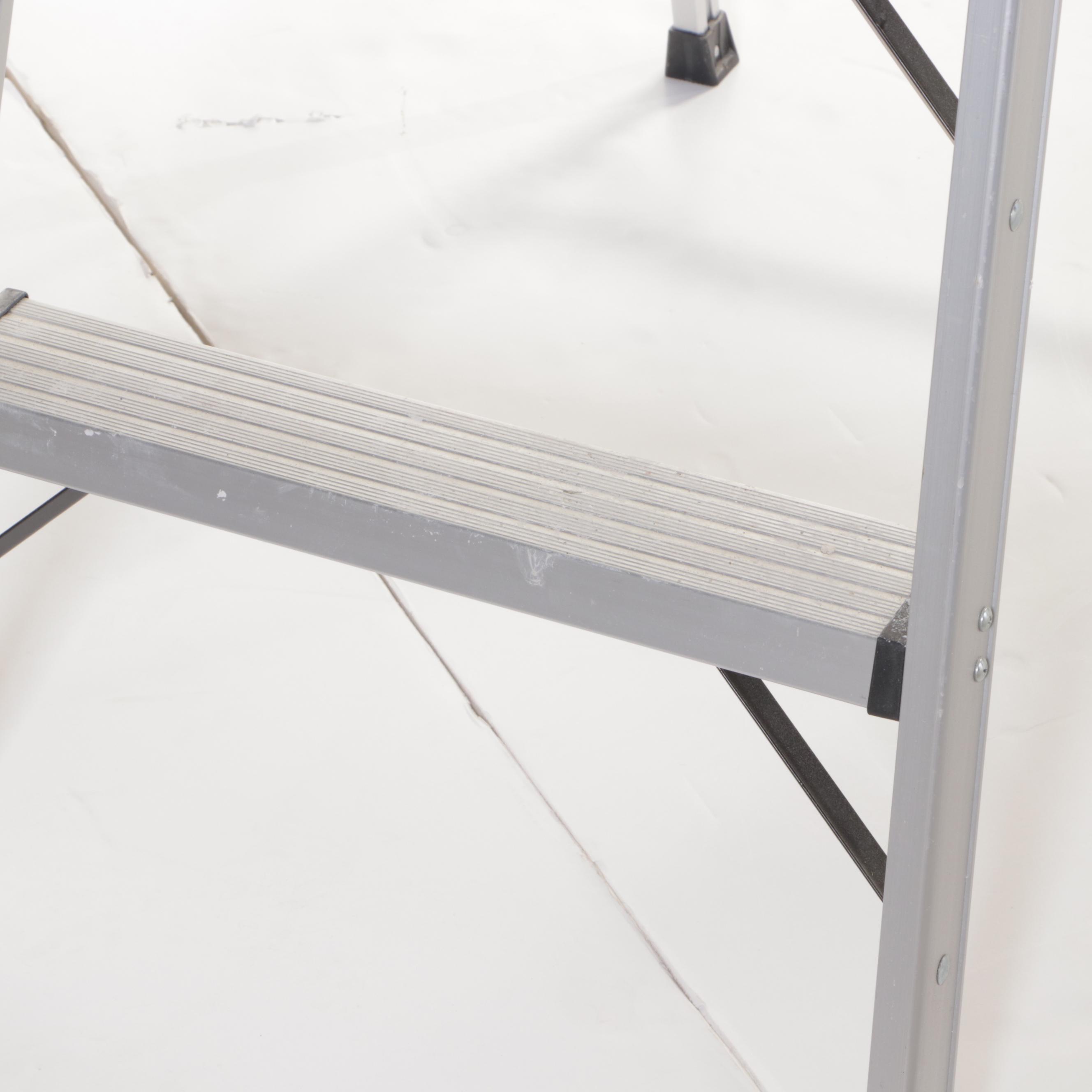 Gorilla Ladders 5'5 Aluminum Hybrid Step Ladder