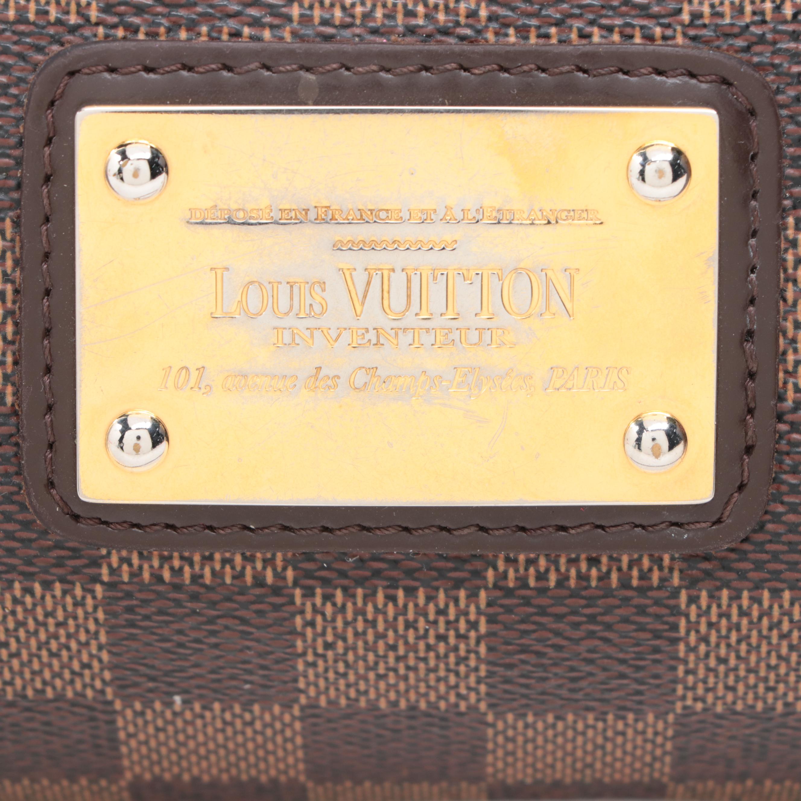 Louis Vuitton Pochette Eva in Damier Ebene Canvas