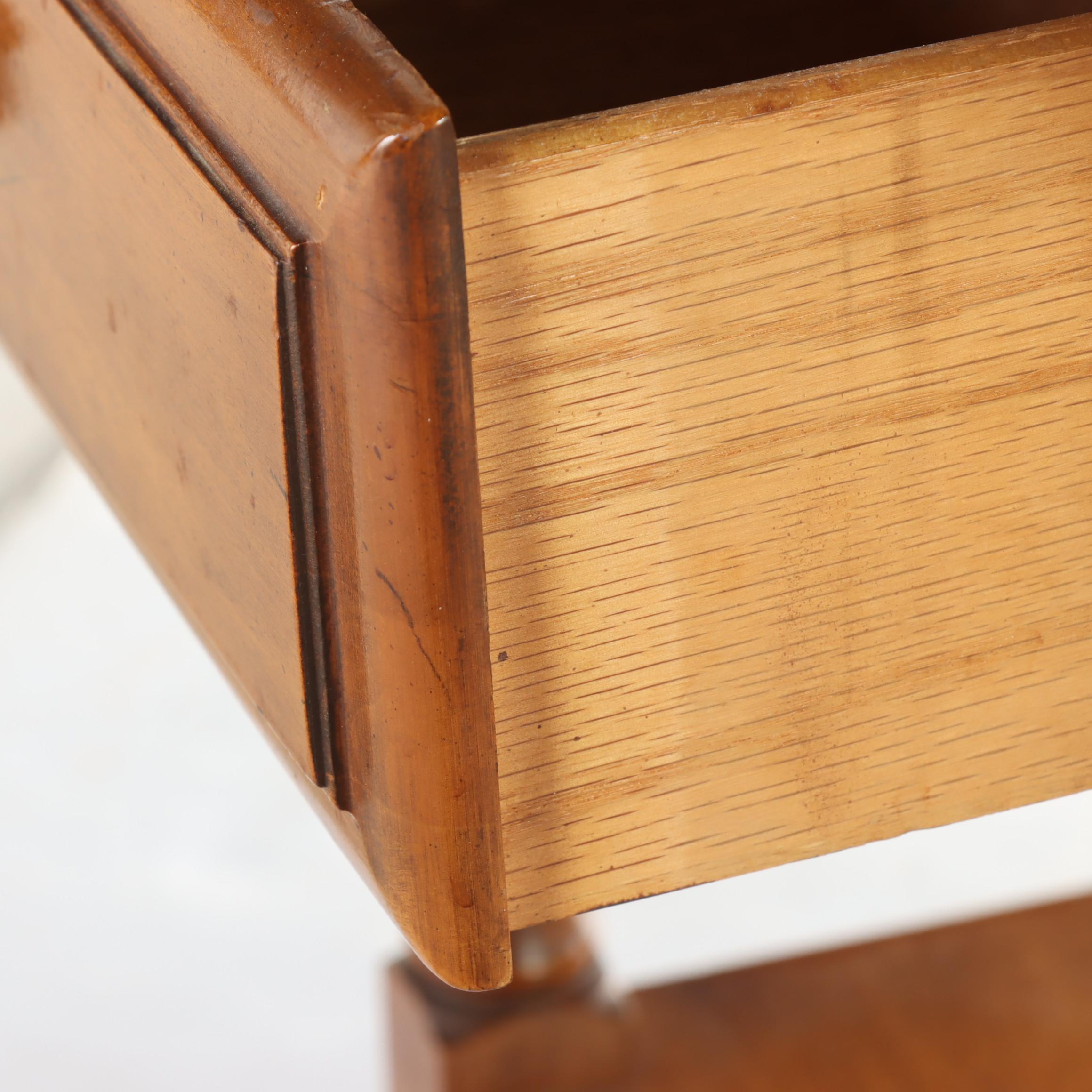 American Colonial Style Maple Nightstand