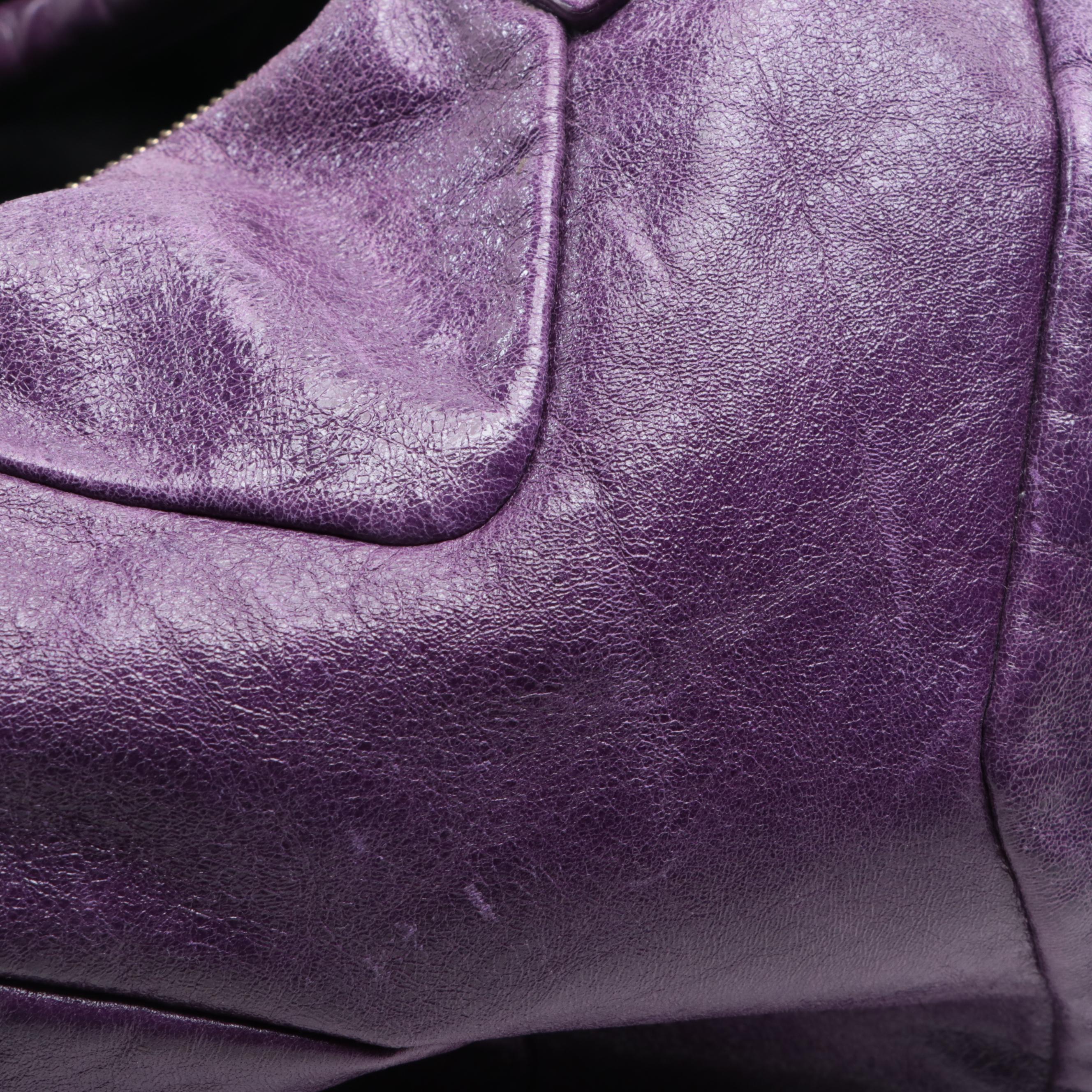 Yves Saint Laurent Easy Y Medium Bag in Crinkle Patent Leather