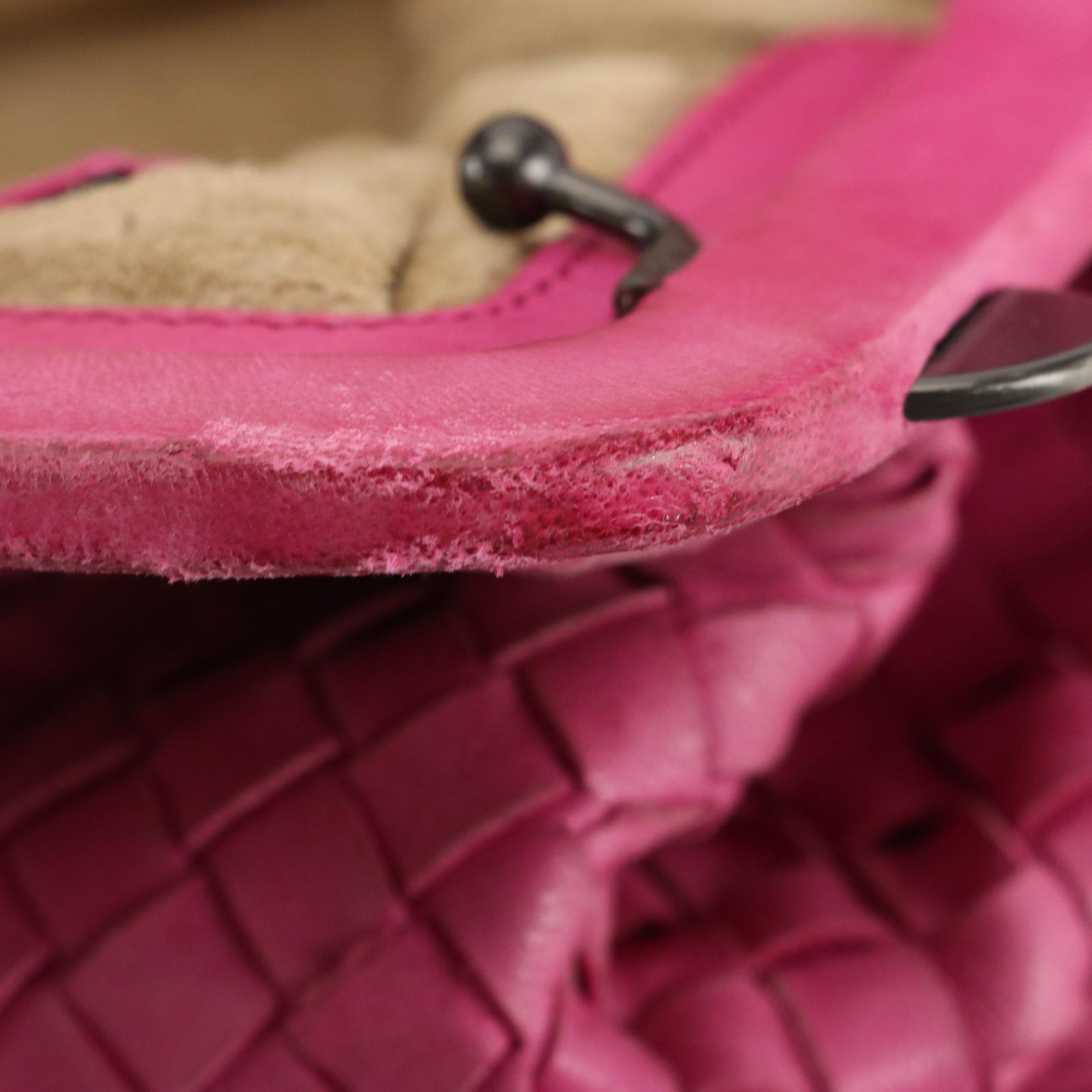 Bottega Veneta Top Handle Shoulder Bag in Pink Intrecciato Leather