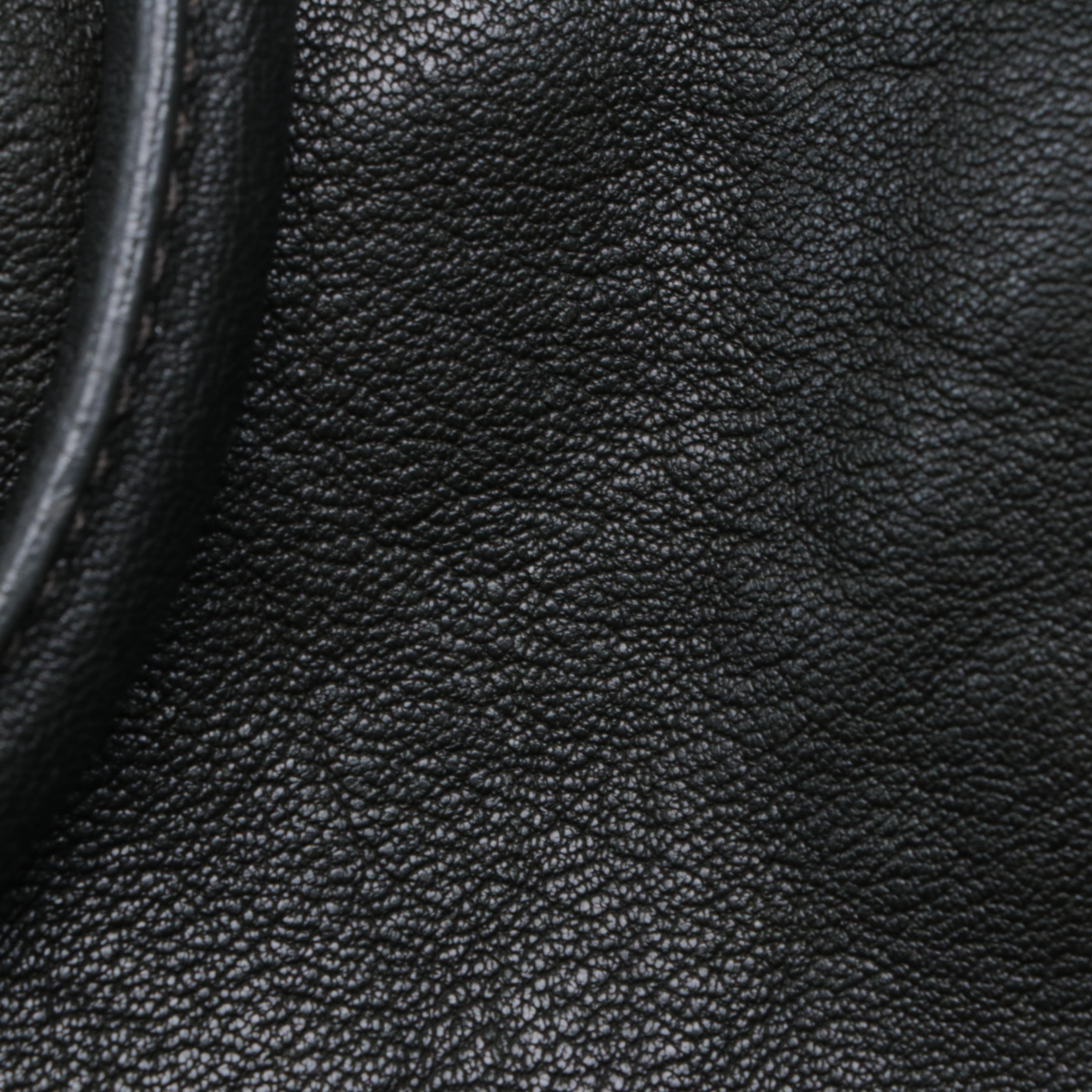 Yves Saint Laurent Chyc Cabas Medium Tote in Leather