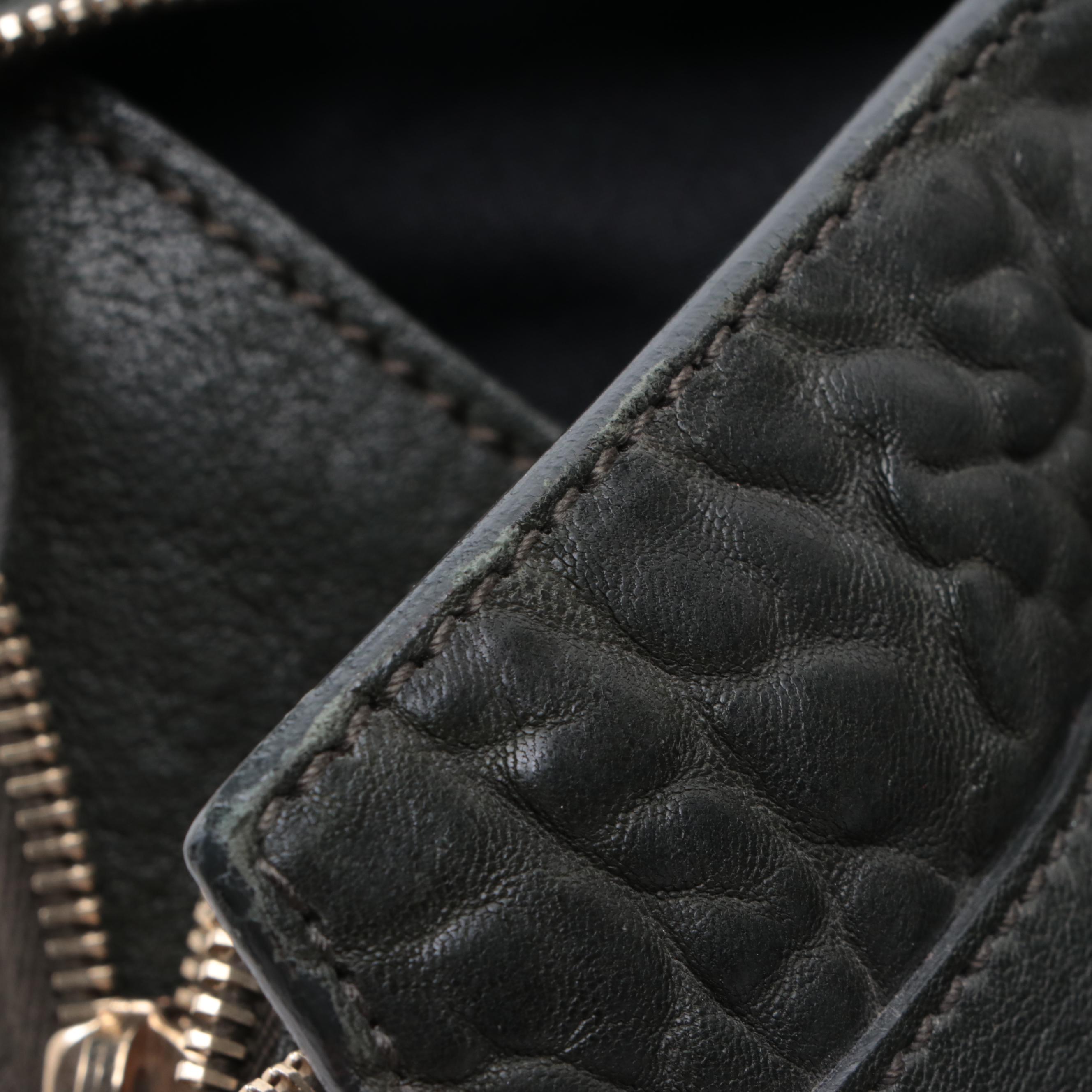 Yves Saint Laurent Chyc Cabas Medium Tote in Leather