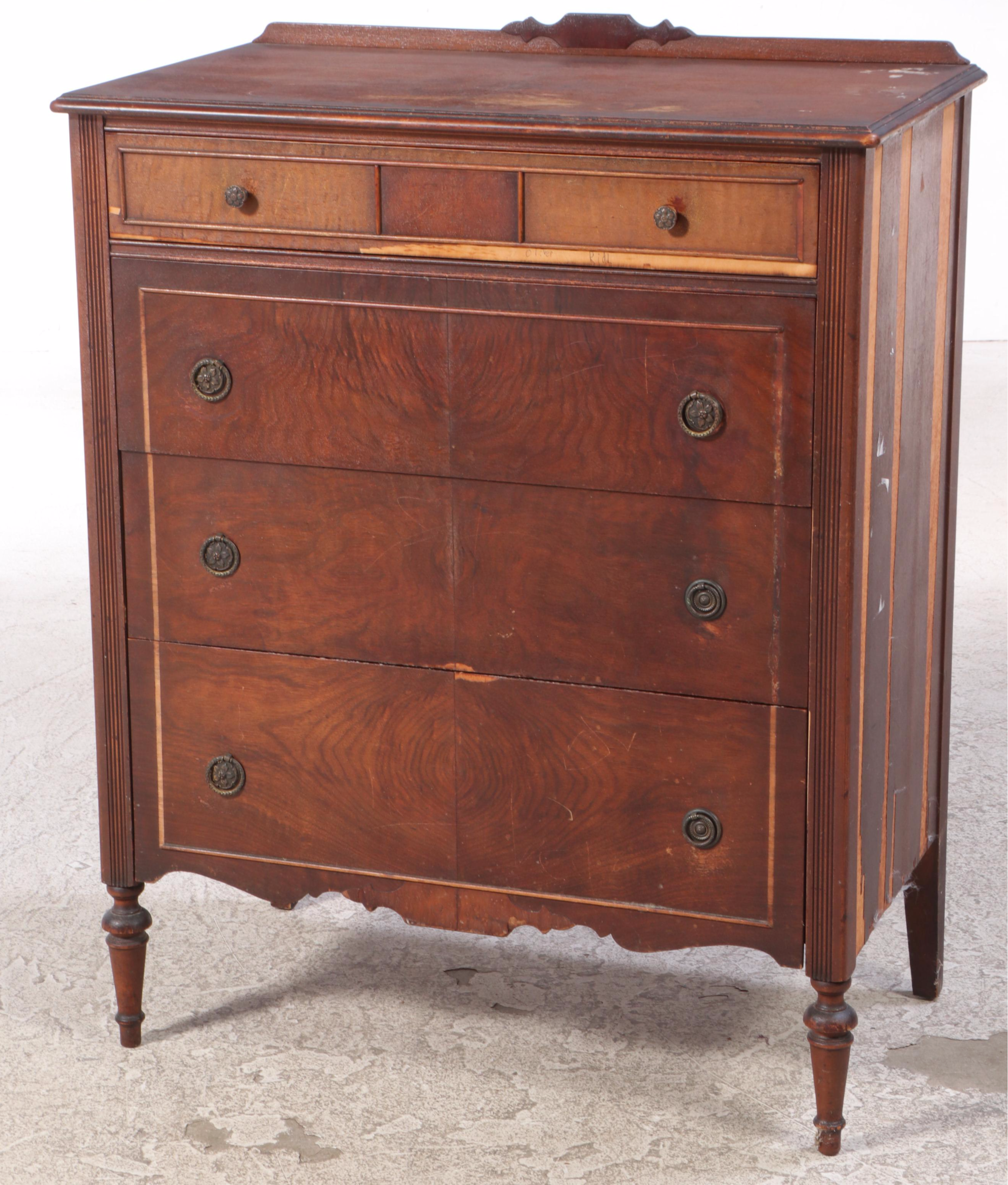 Louis XV Style Walnut Dresser with Mirror, Early to Mid 20th Century