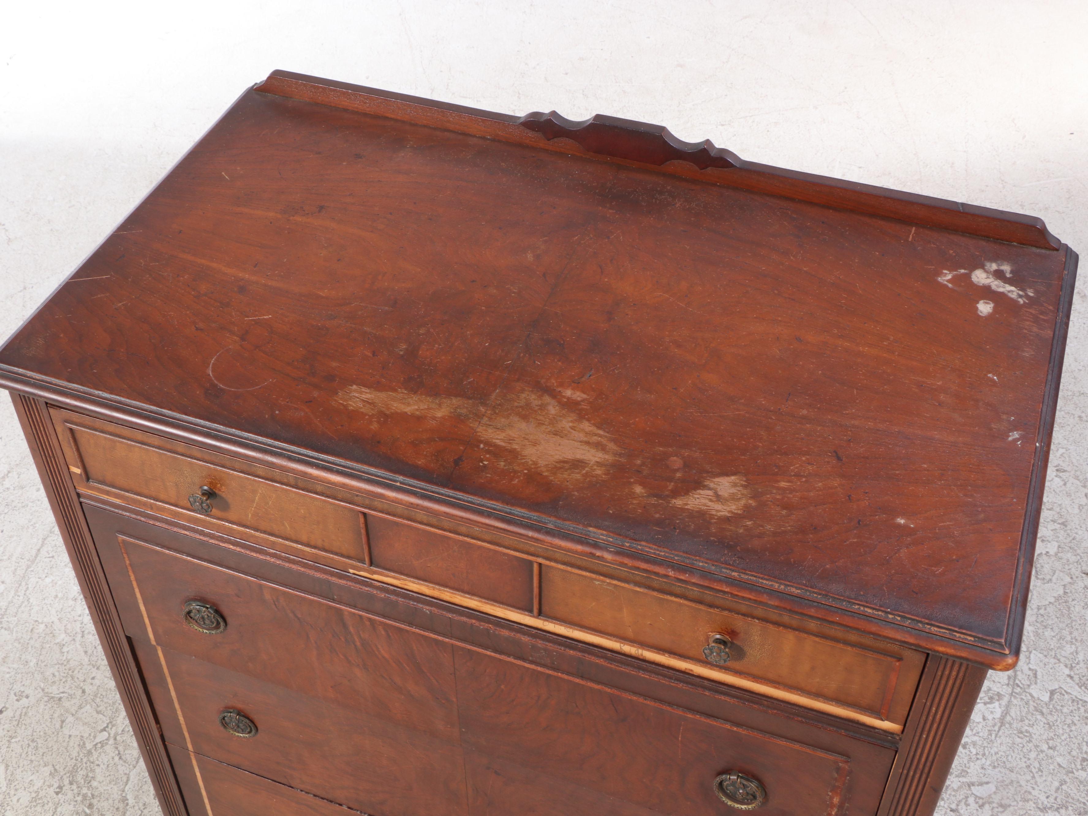 Louis XV Style Walnut Dresser with Mirror, Early to Mid 20th Century