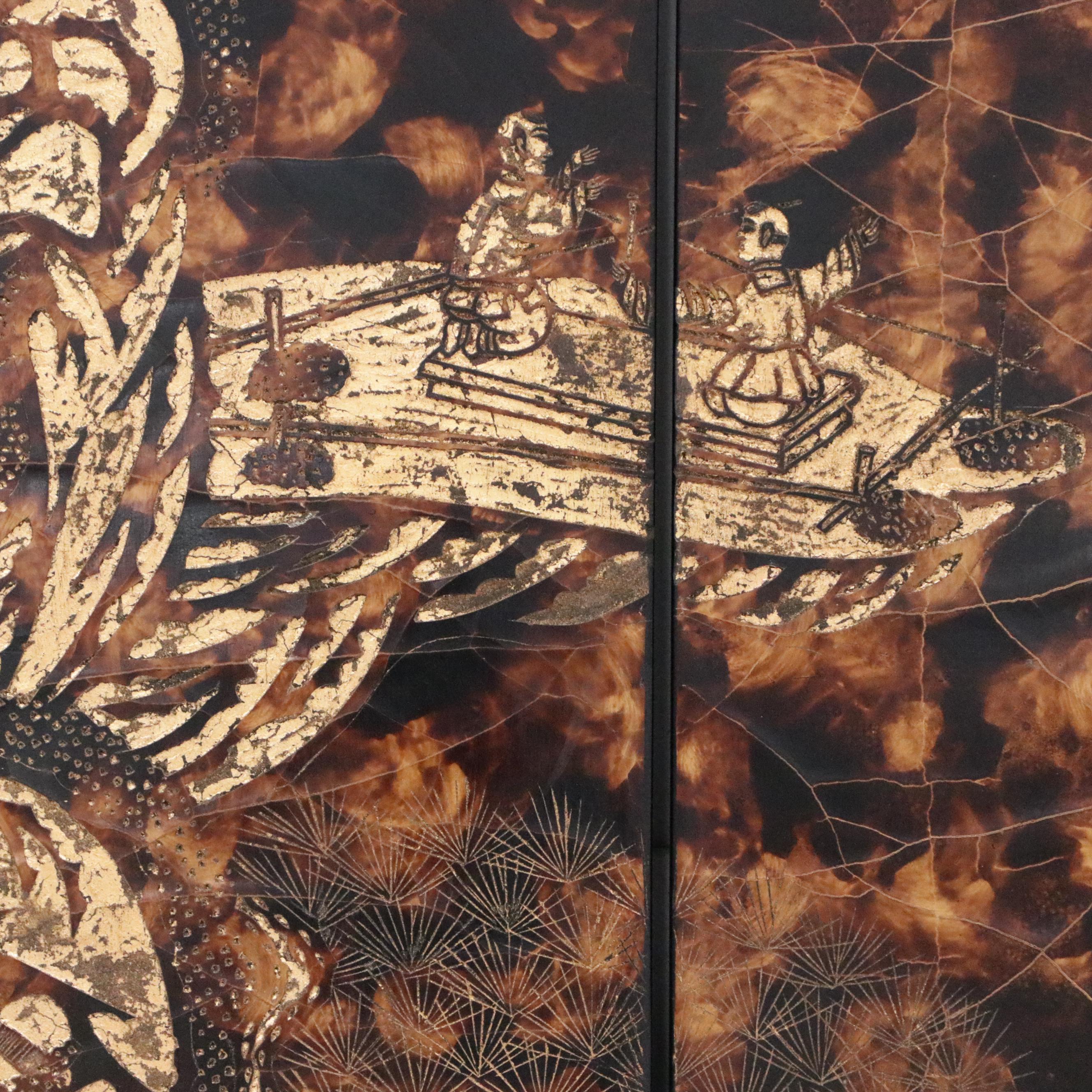 Chinese Painted Tortoise Finish Wooden Wall Screen