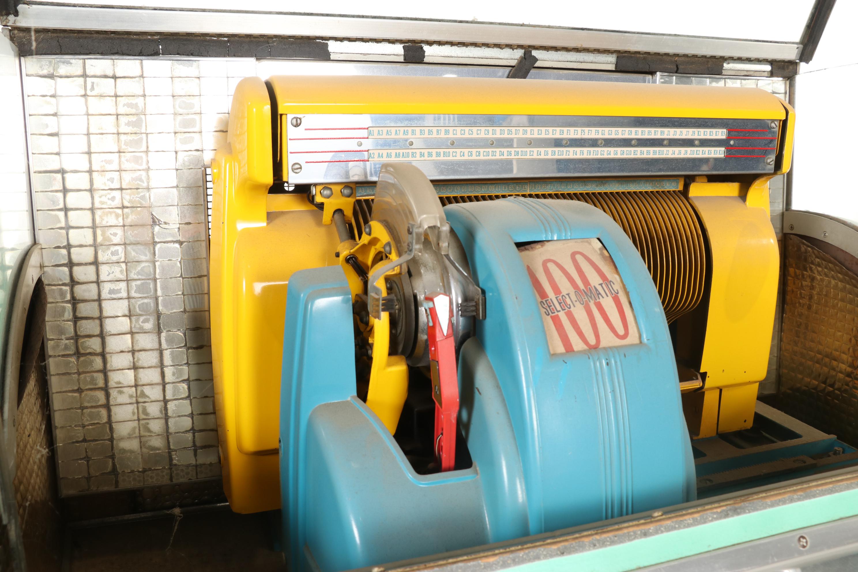 Seeburg Select-o-Matic Model M100C Jukebox, 1952