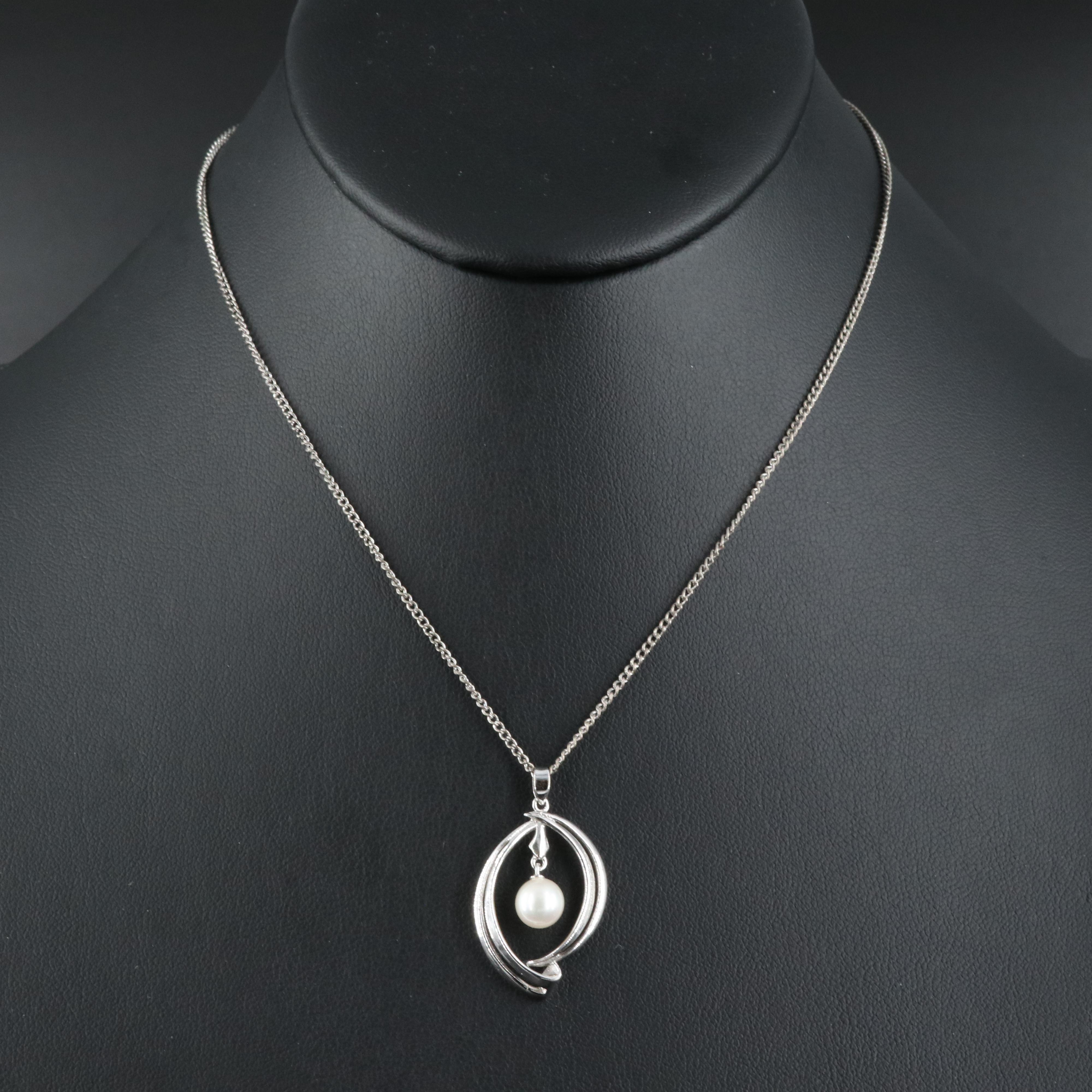 Vintage Mikimoto Pearl Pendant Necklace