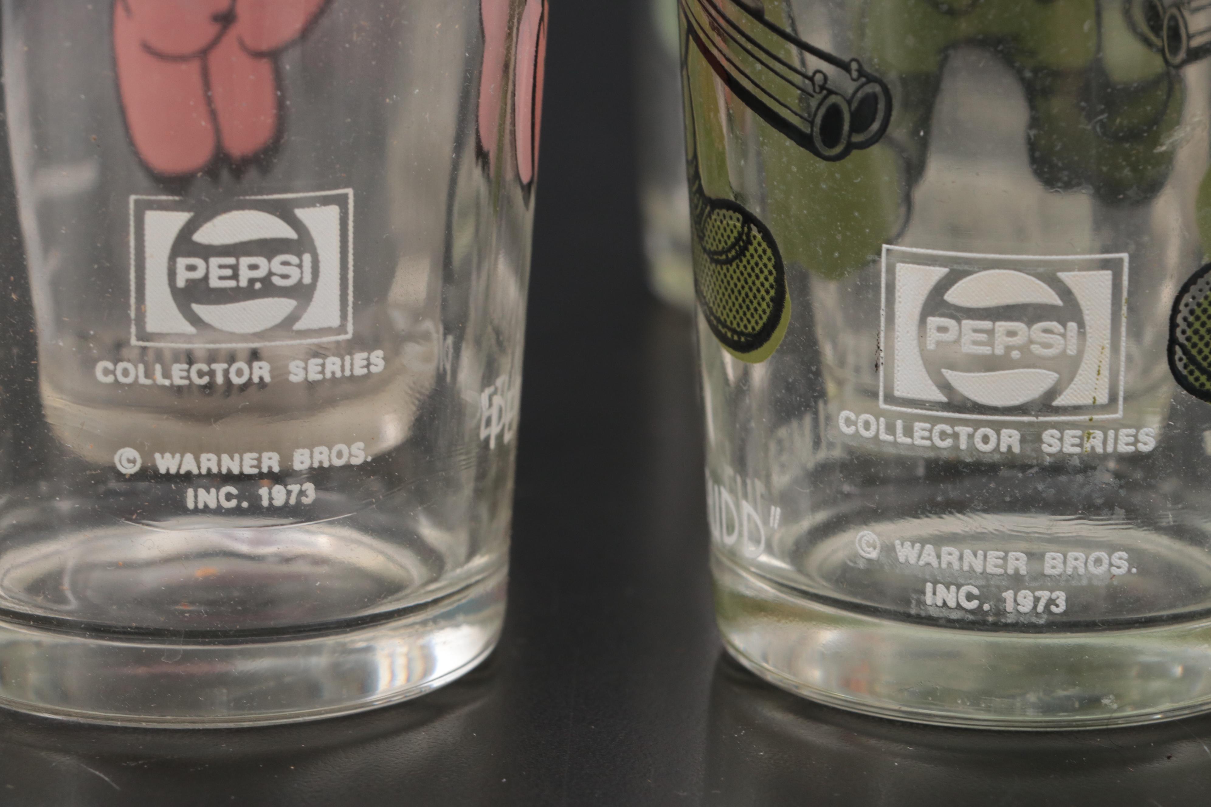 Pepsi Collector Series Looney Tunes Glasses with Walt Disney Pluto Mug