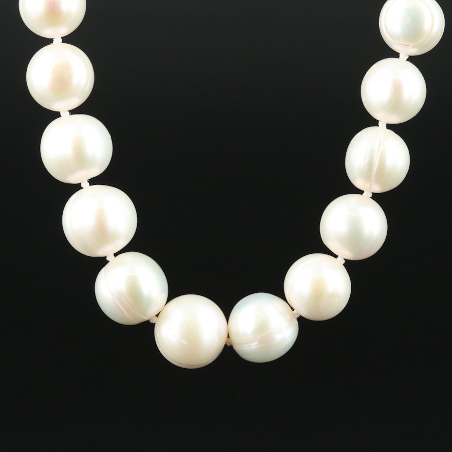 Graduated Pearl Necklace with 14K Clasp