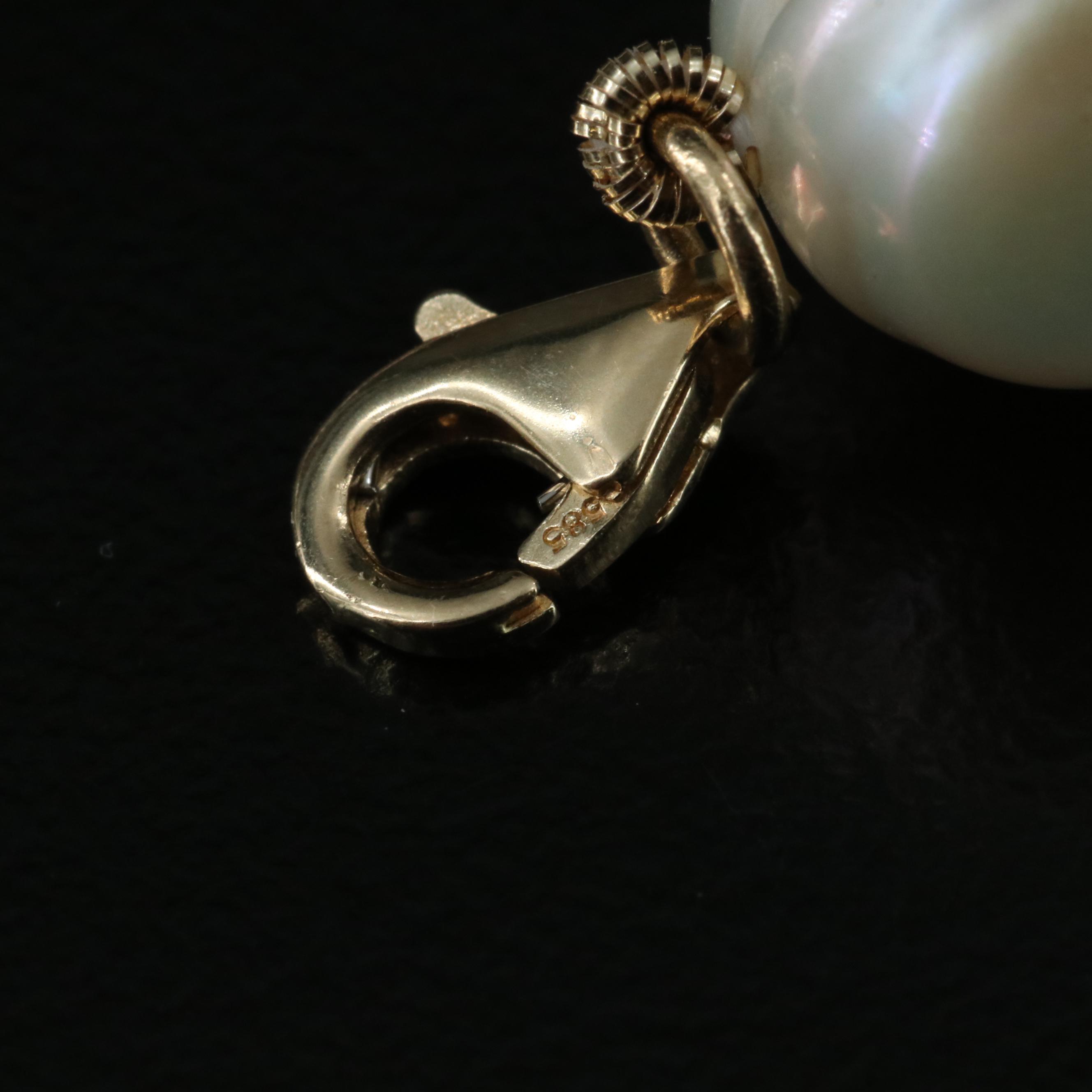 Graduated Pearl Necklace with 14K Clasp