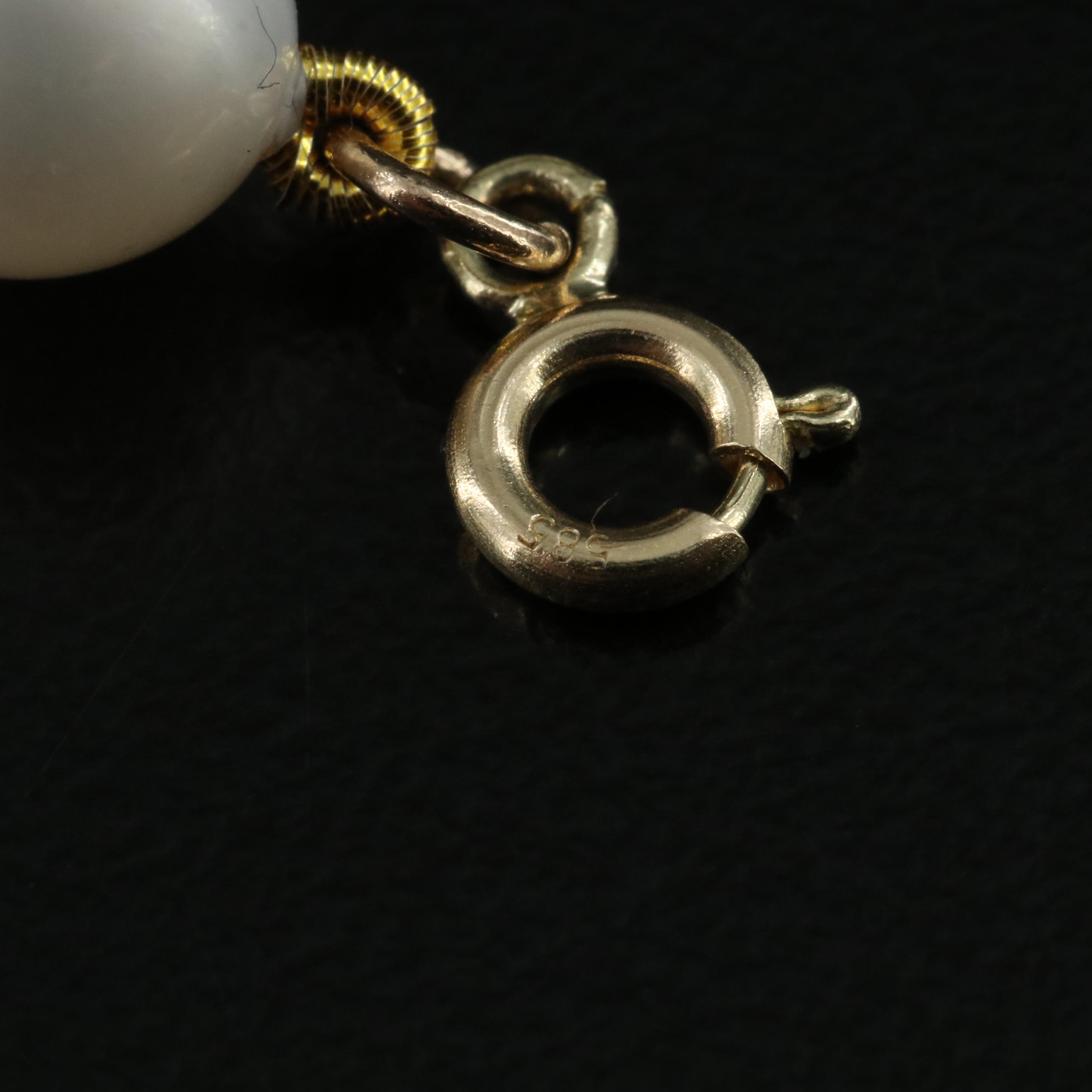 Pearl Necklace with 14K Clasp