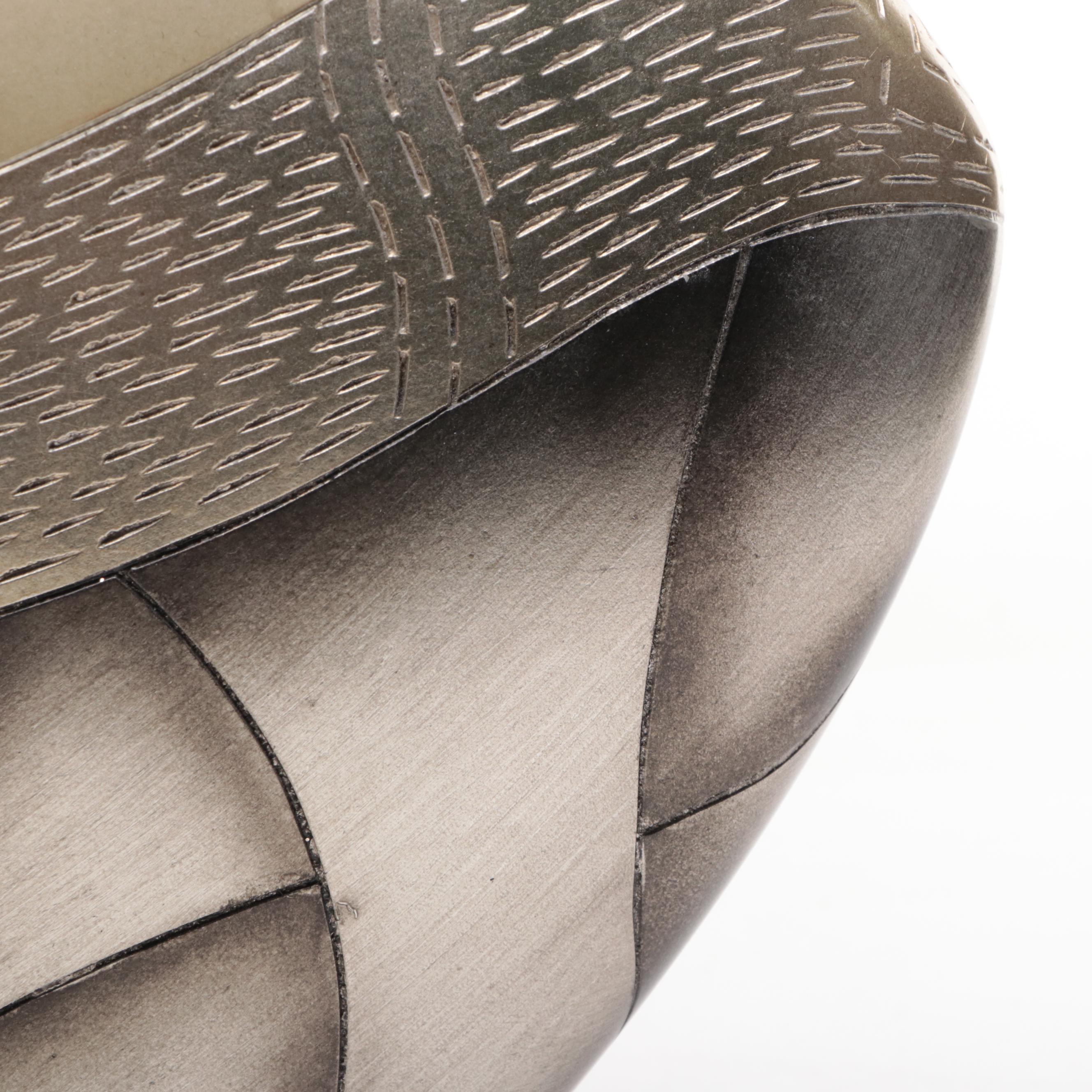 Alexander Kalifano Geomtric Box with Artmax Sgraffito Vase