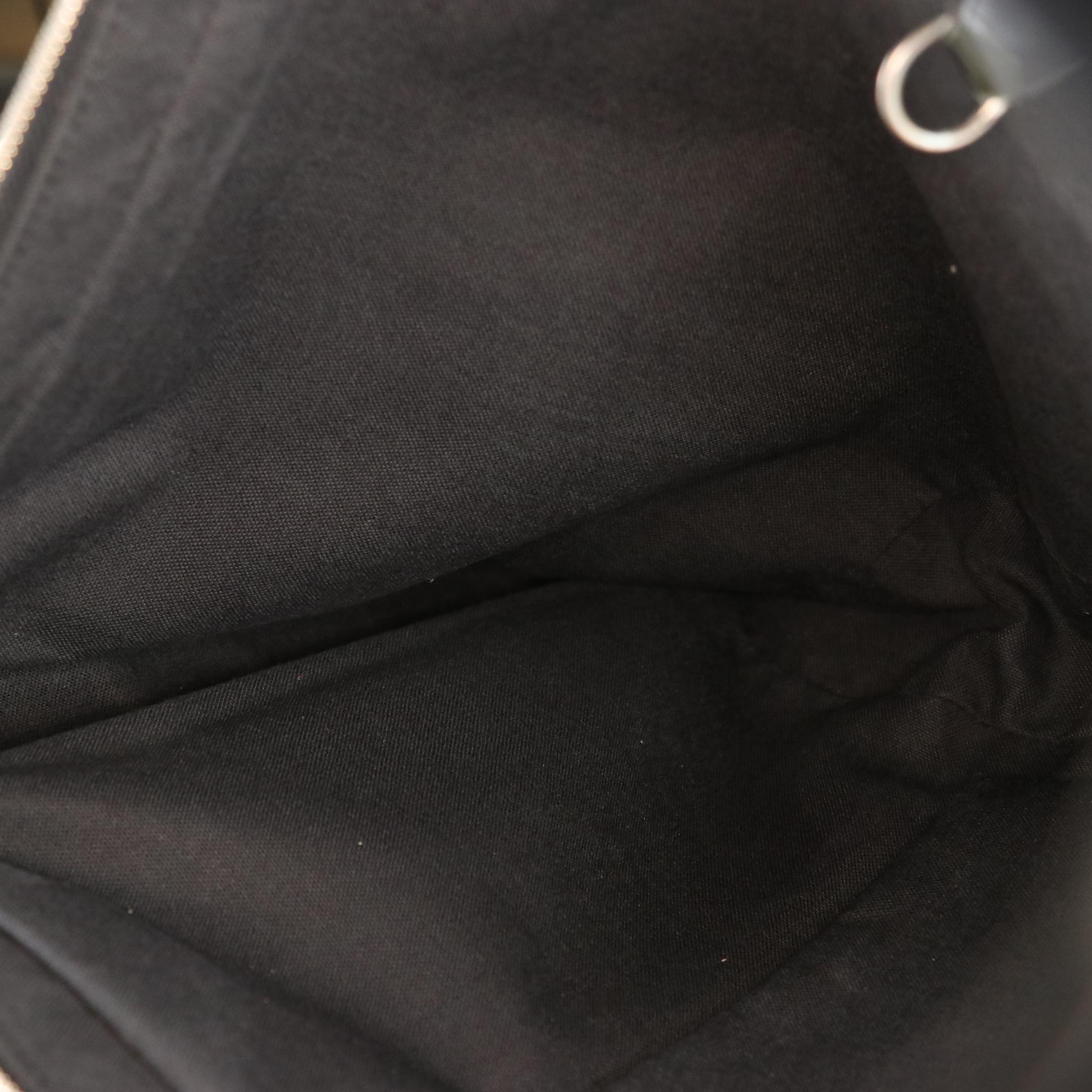 Louis Vuitton Sayan Messenger Bag in Épicéa Green Nylon and Black Taïga Leather