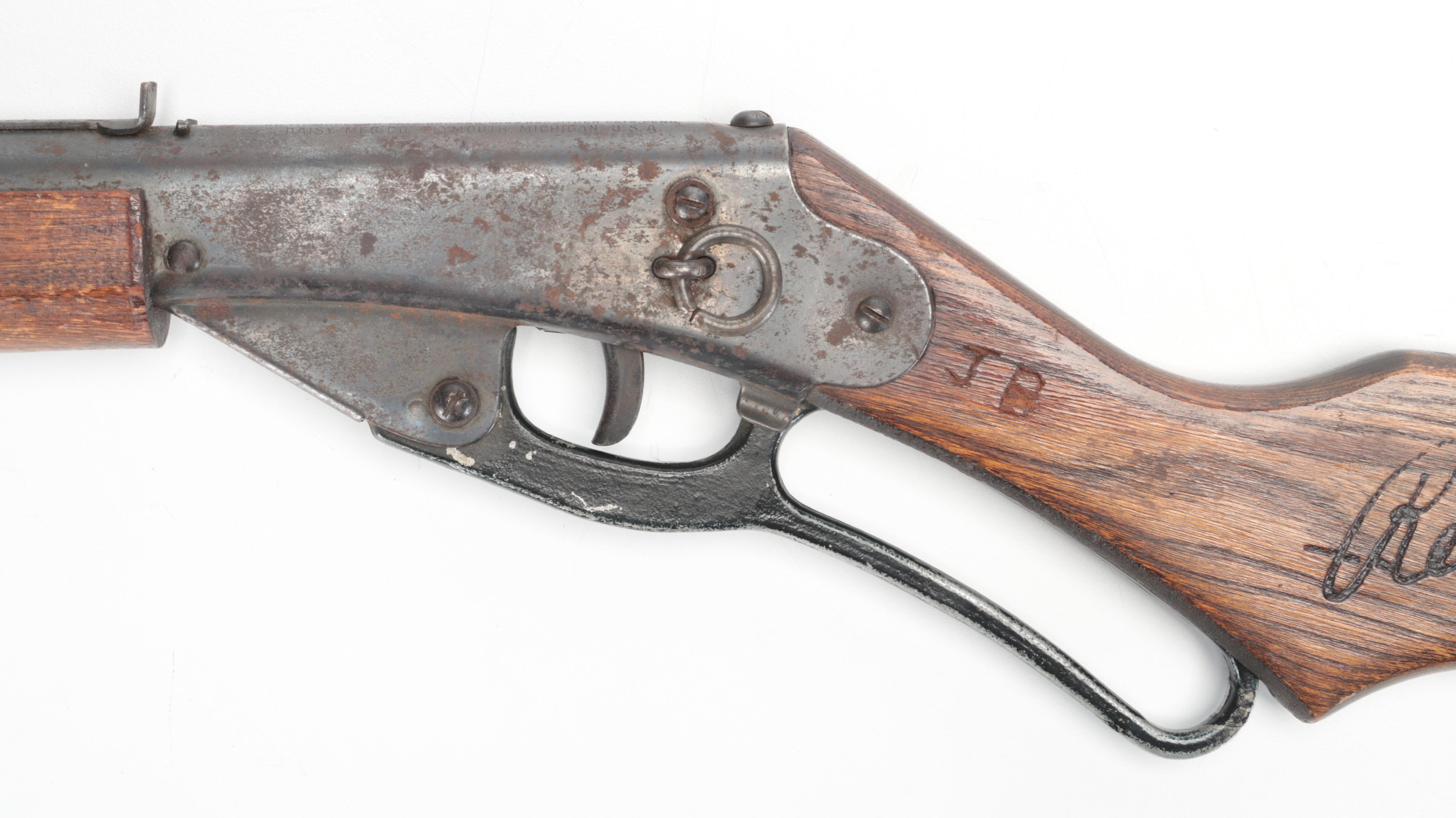 Daisy Red Ryder BB Air Rifle with Wooden Rack, Mid to Late 20th Century