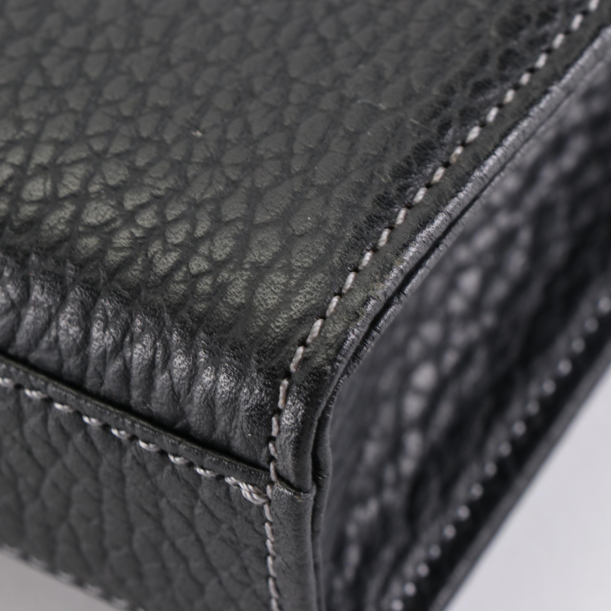 Burberrys Zip Wristlet Clutch in Grain/Smooth Leather with Contrast Stitching