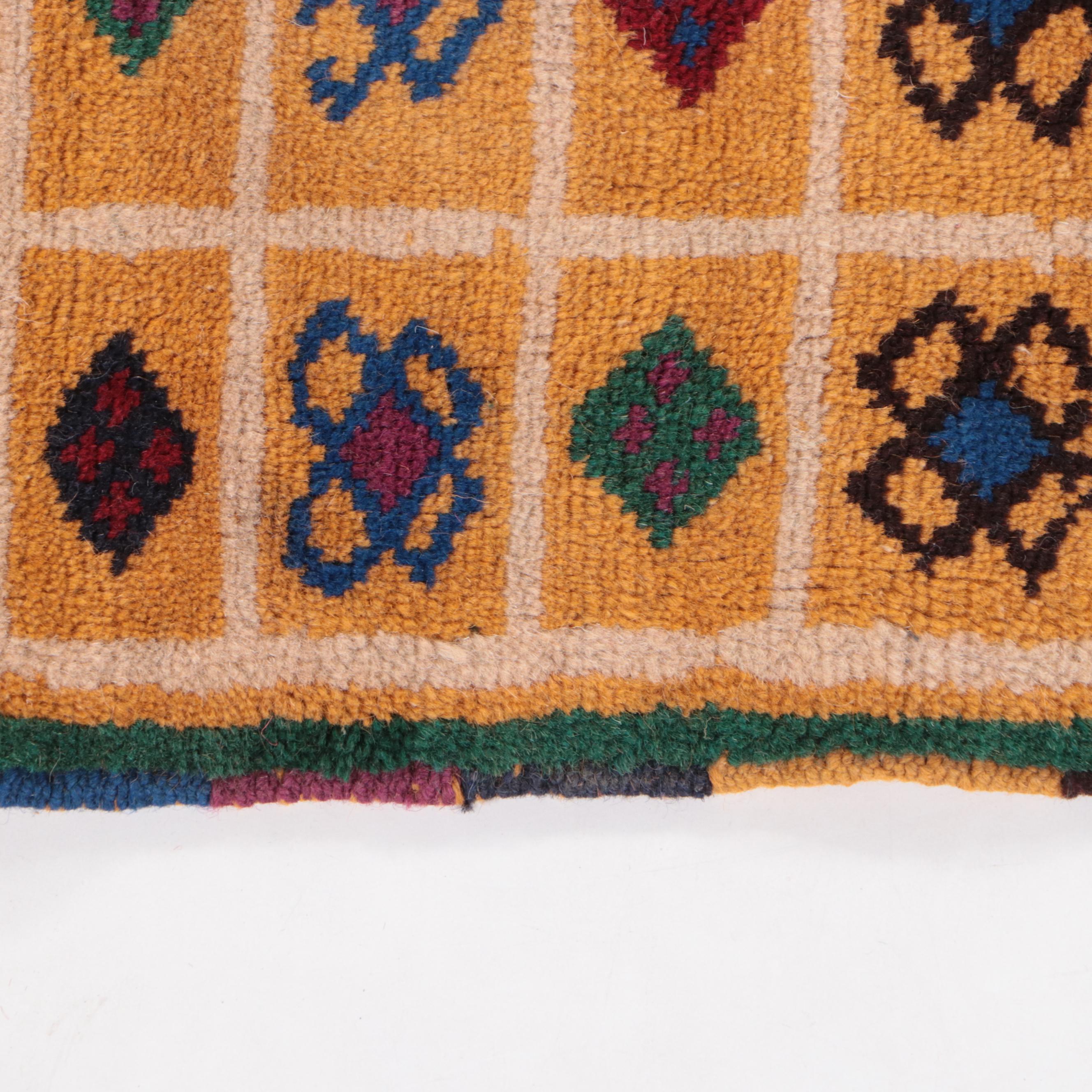 2' x 2'11 and-Knotted Indo-Persian Accent Rug