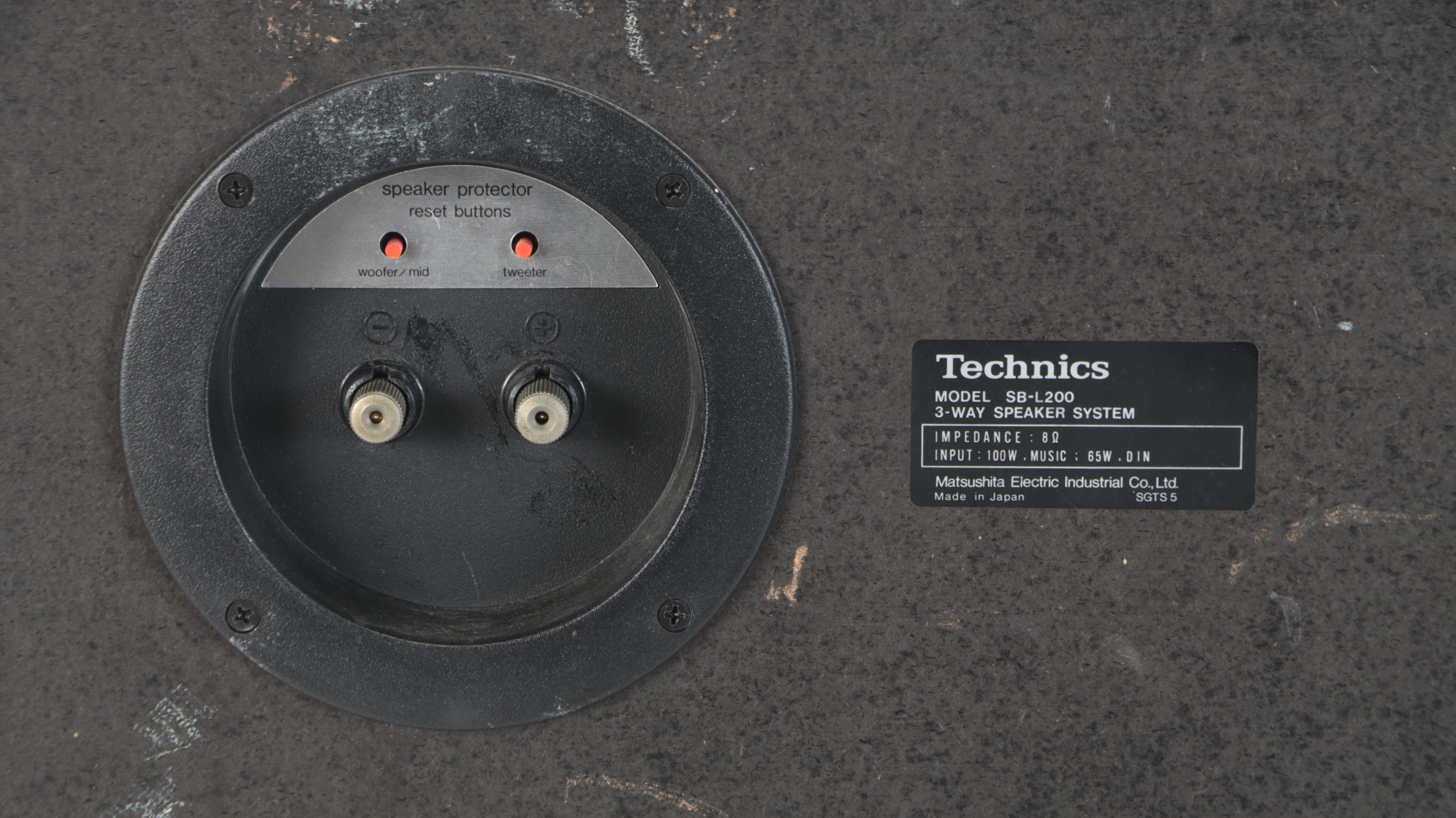 Pair of Technics Linear Phase Rosewood Veneer Loudspeakers