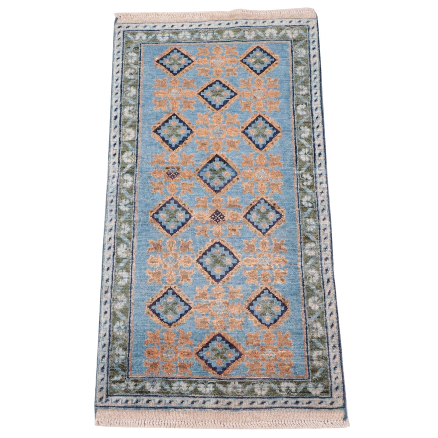 1'10 x 3'8 Hand-Knotted Indo-Persian Accent Rug