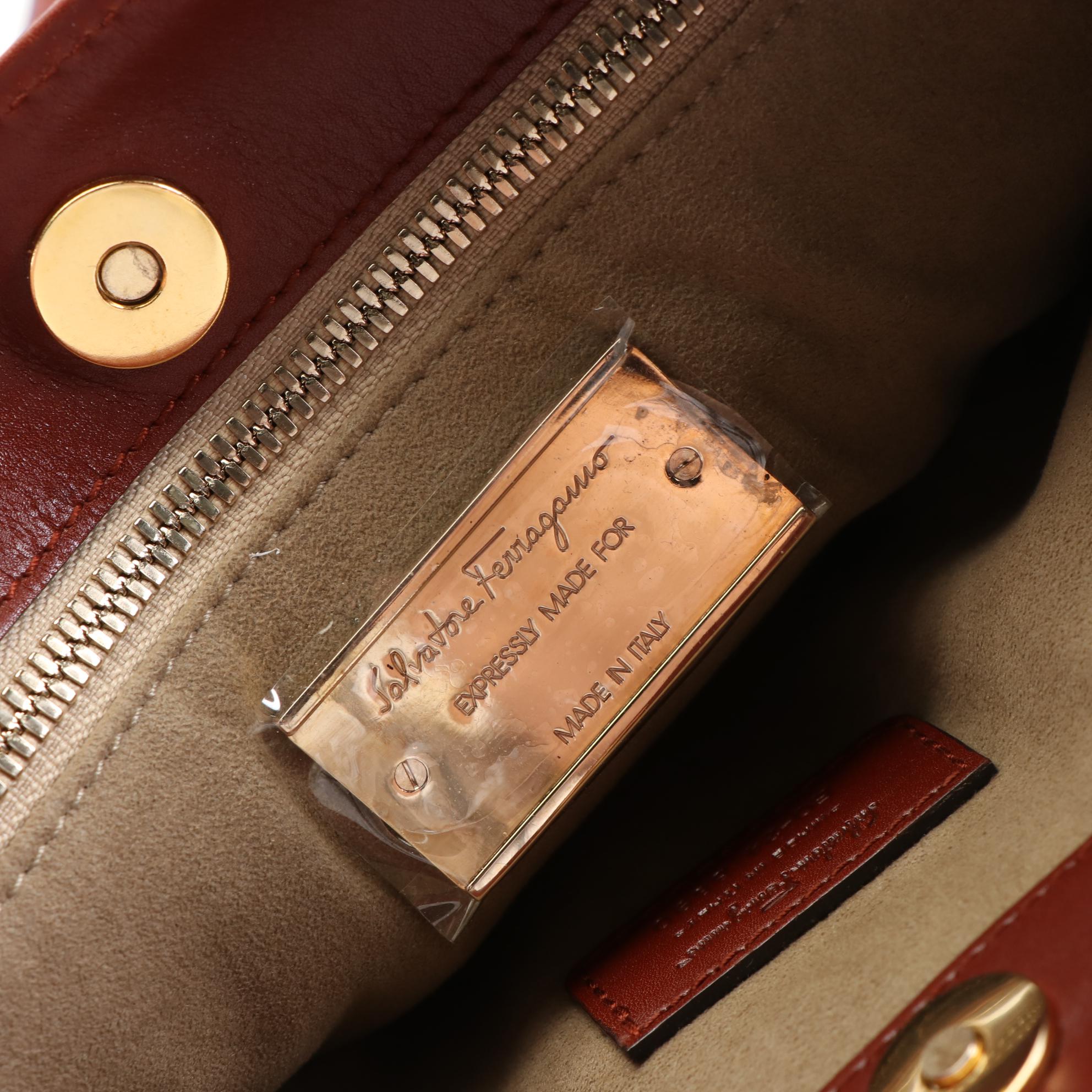 Salvatore Ferragamo Crossbody Bag in Leather