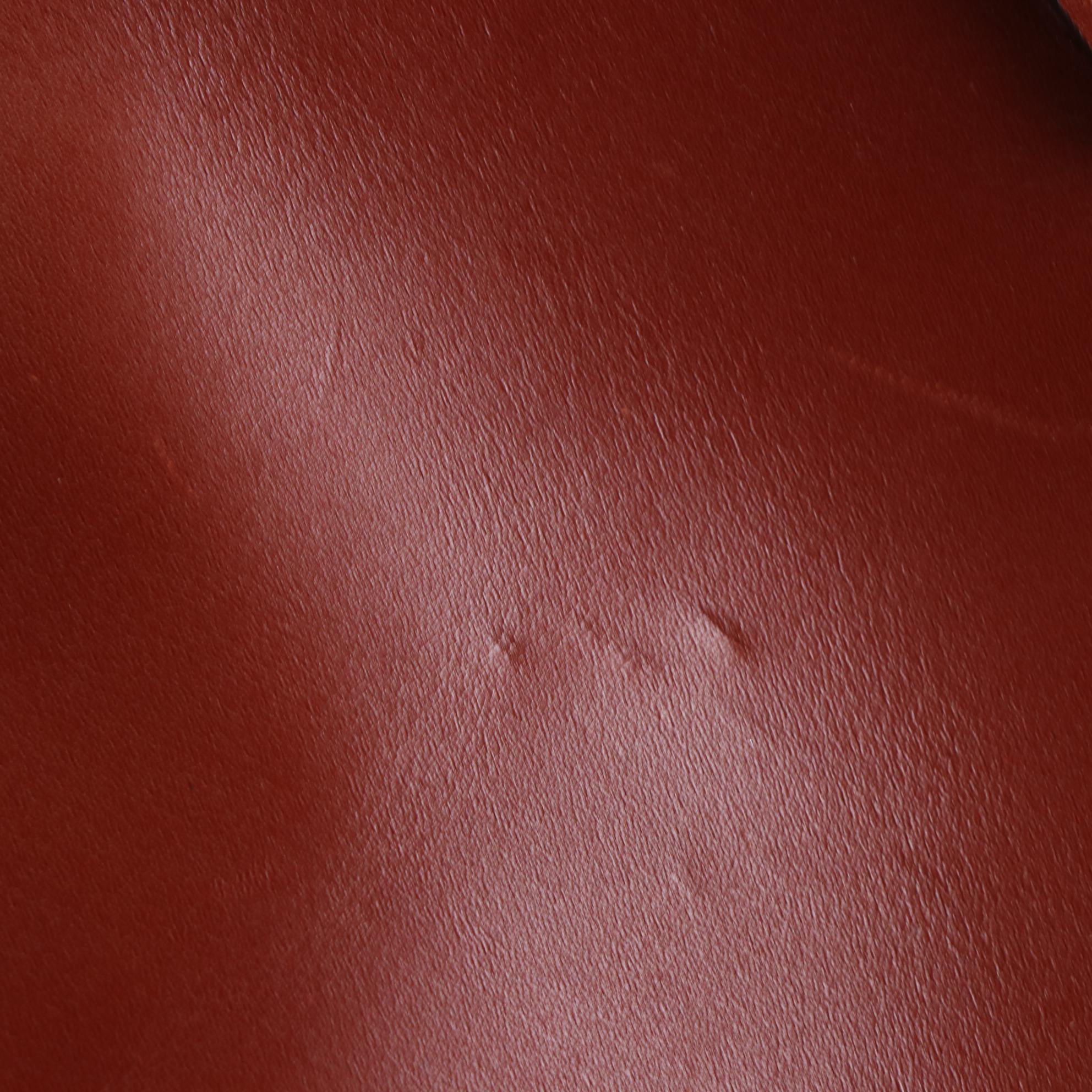 Salvatore Ferragamo Crossbody Bag in Leather