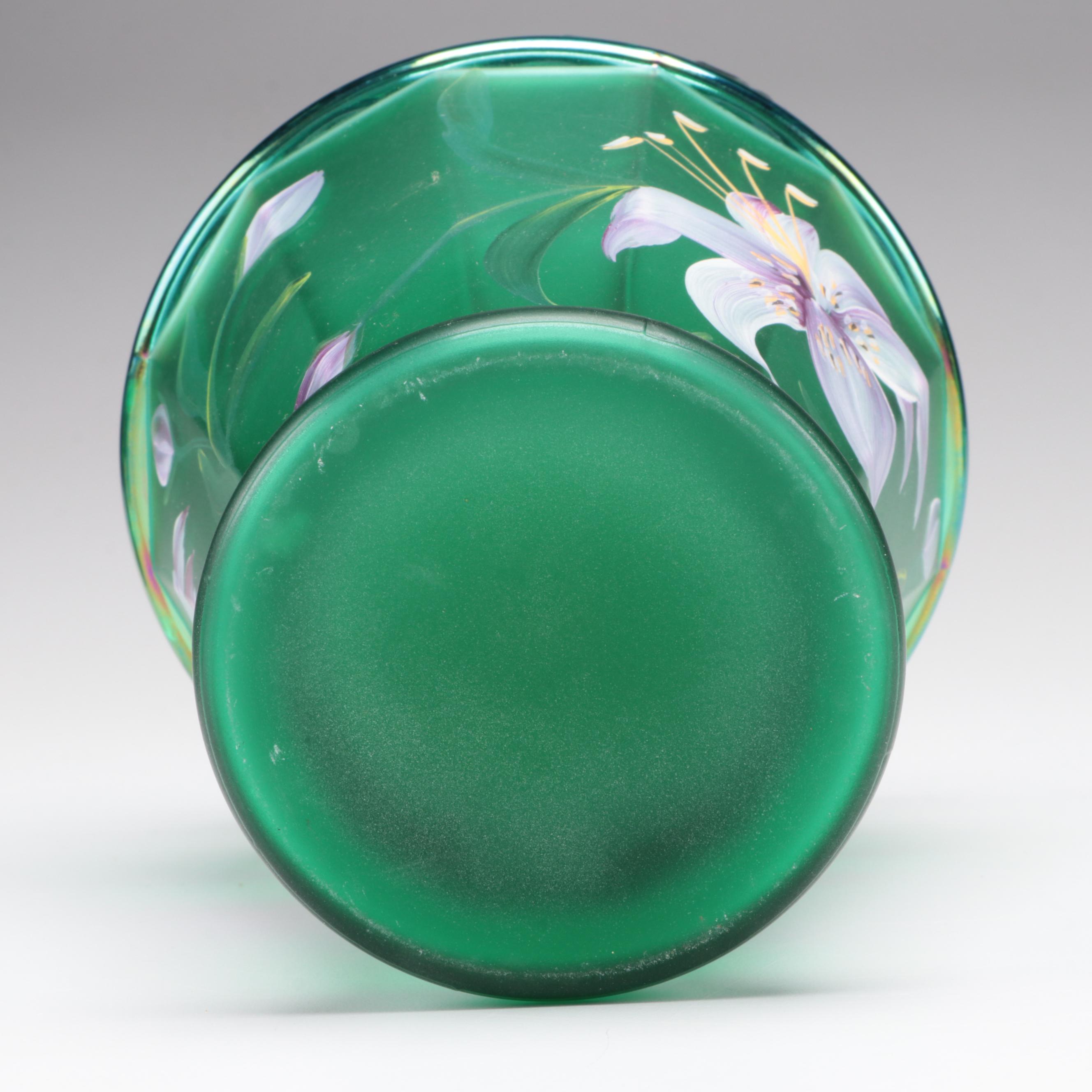 Fenton Hand-Painted Emerald Green Glass Décor with Other Hen on Nest Dish