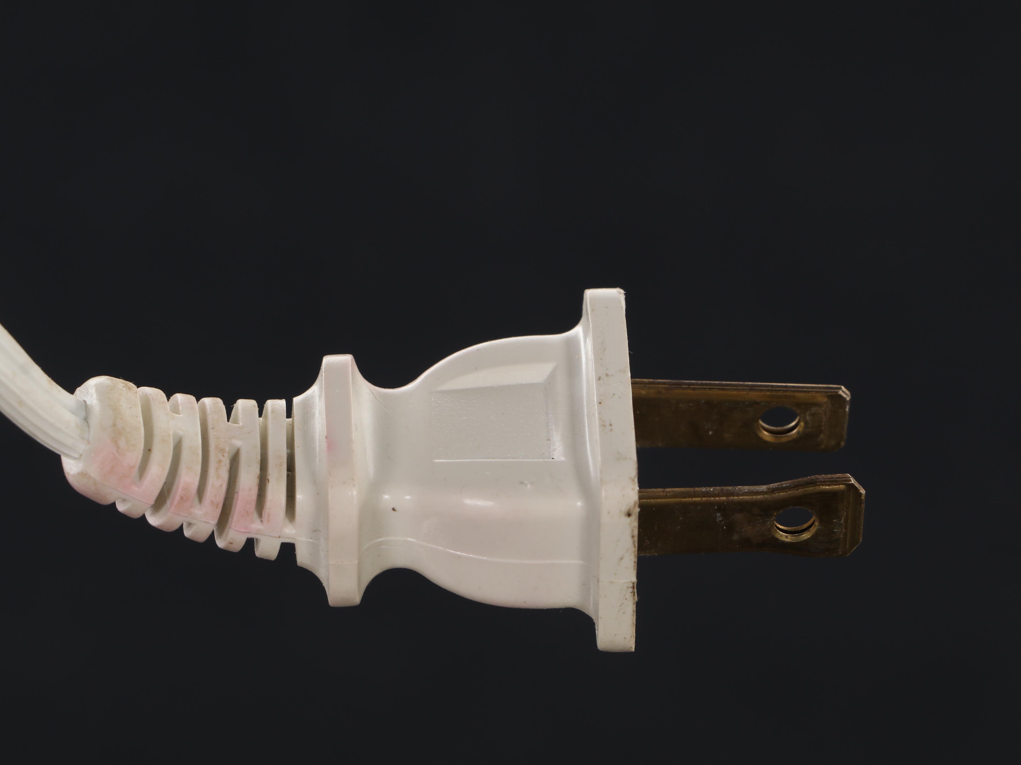 Crystal Clear Industries Nine-Arm Candelabra Table Lamp