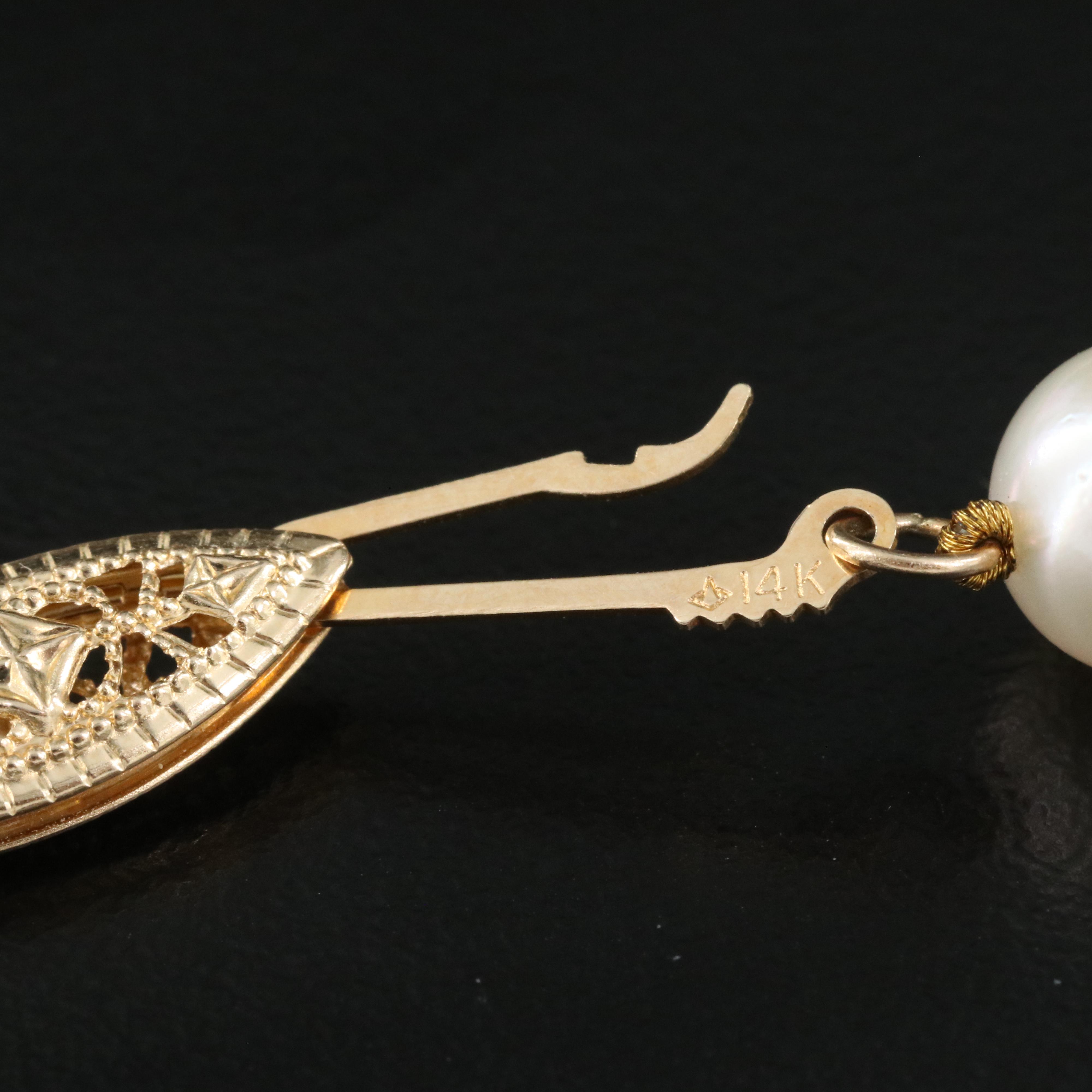 Pearl Necklace with 14K Clasp